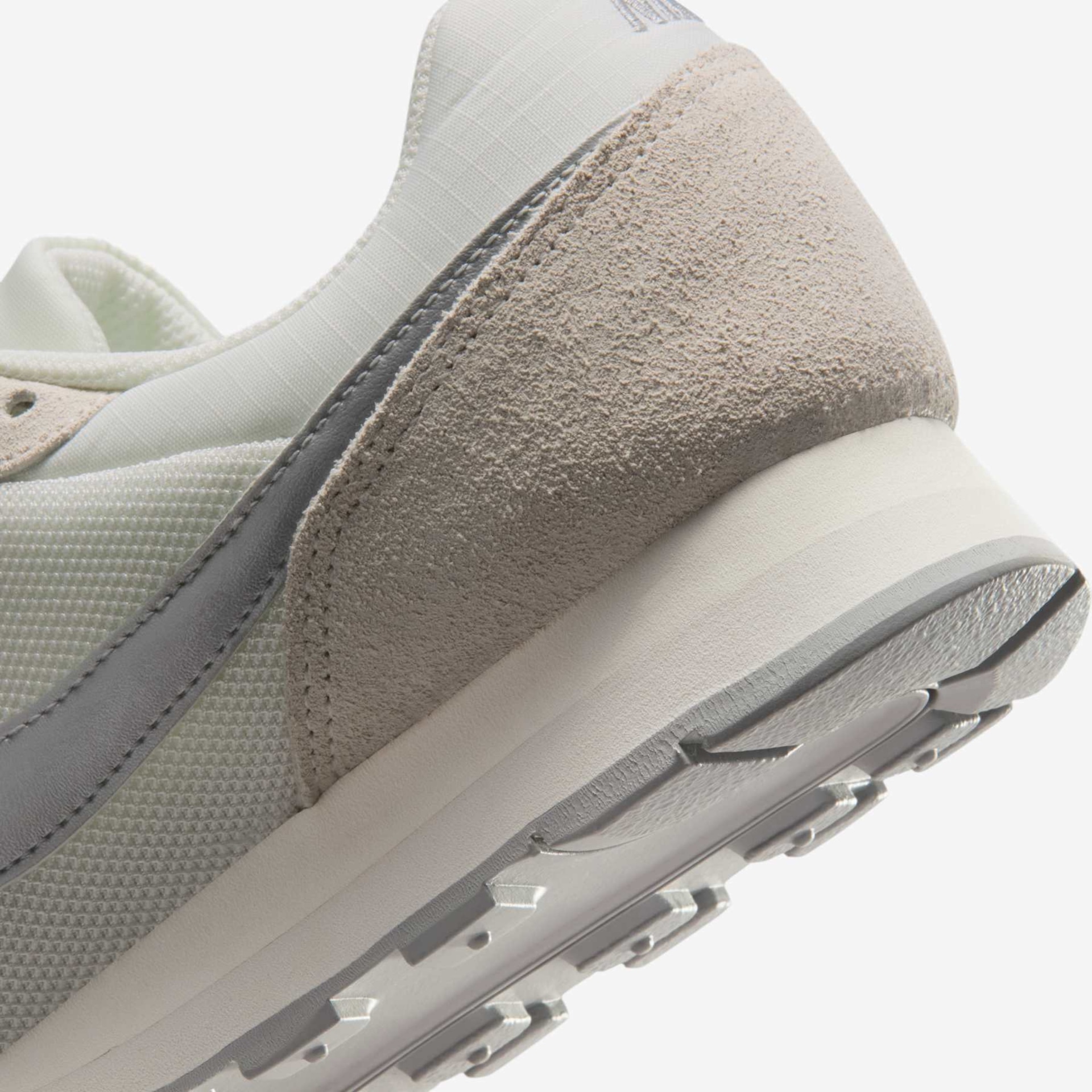 Tênis Nike MD Runner 2 Feminino - Foto 8