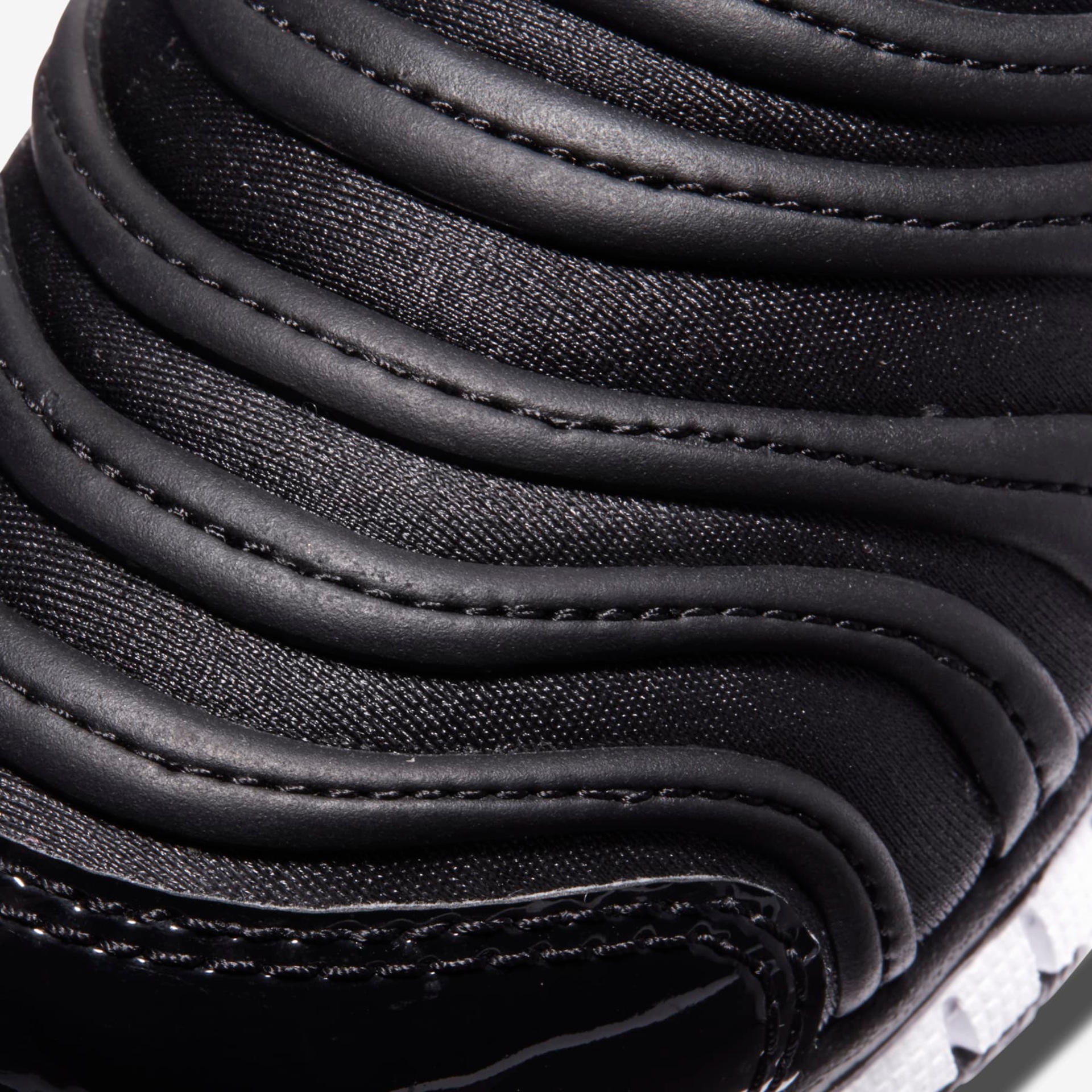 Tênis Nike Dynamo Free Infantil - Foto 8