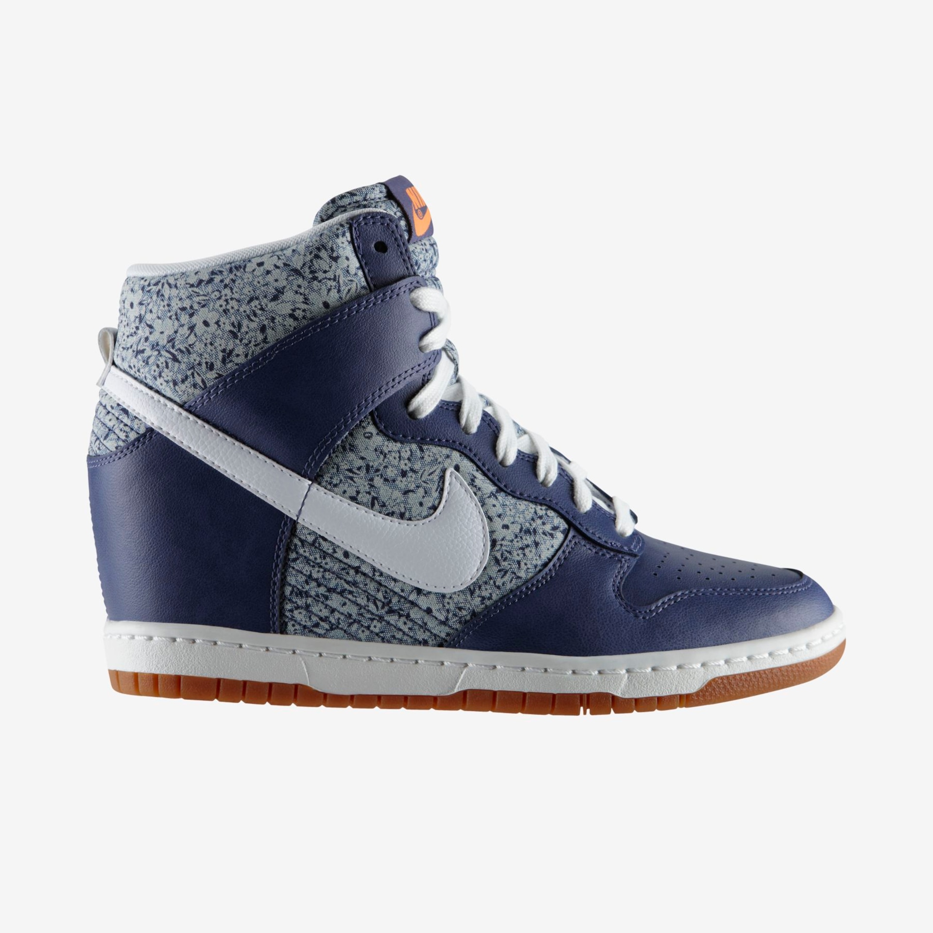 Tênis Nike Dunk Sky Hi Liberty Feminino - Foto 1
