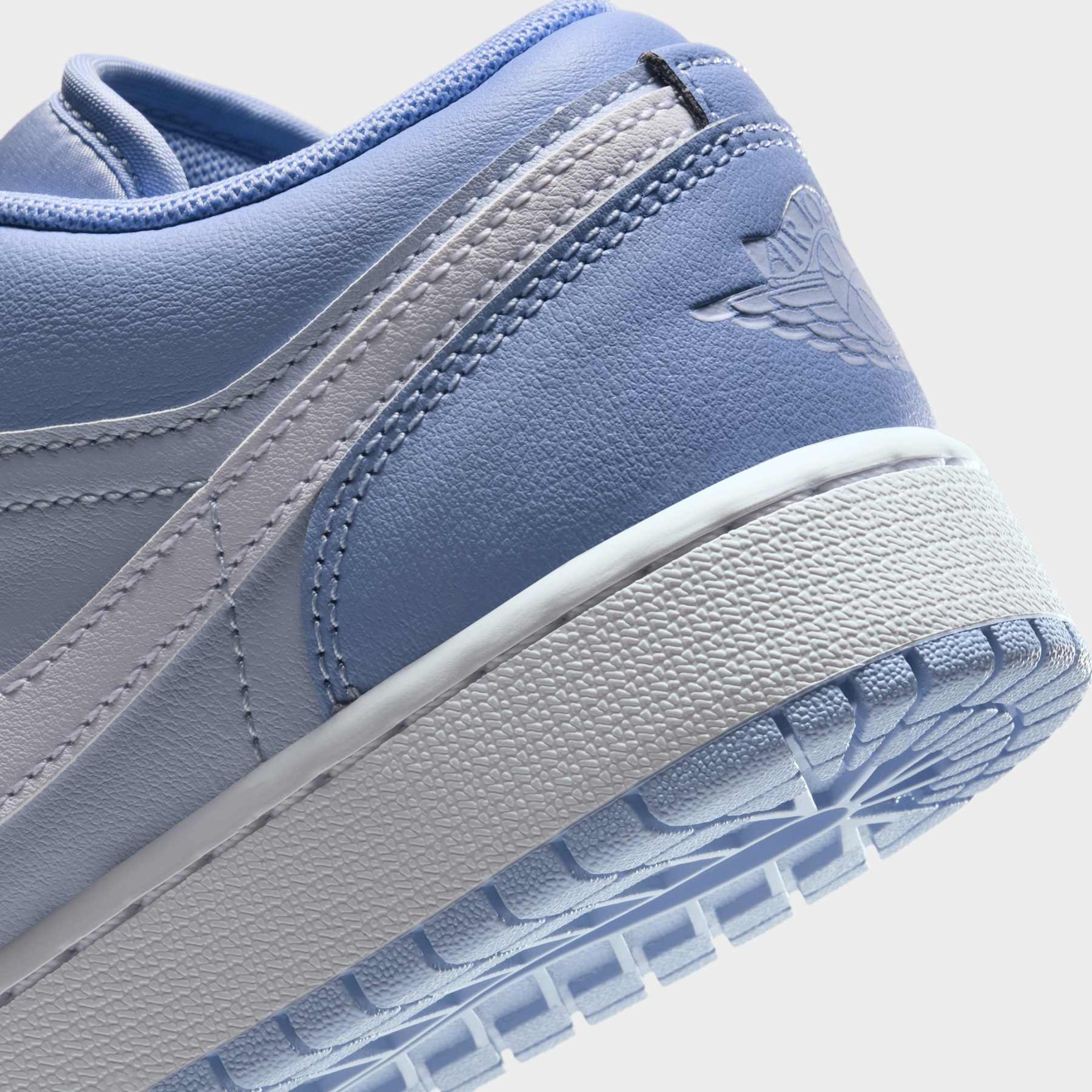 Tênis Air Jordan 1 Low Infantil - Foto 8