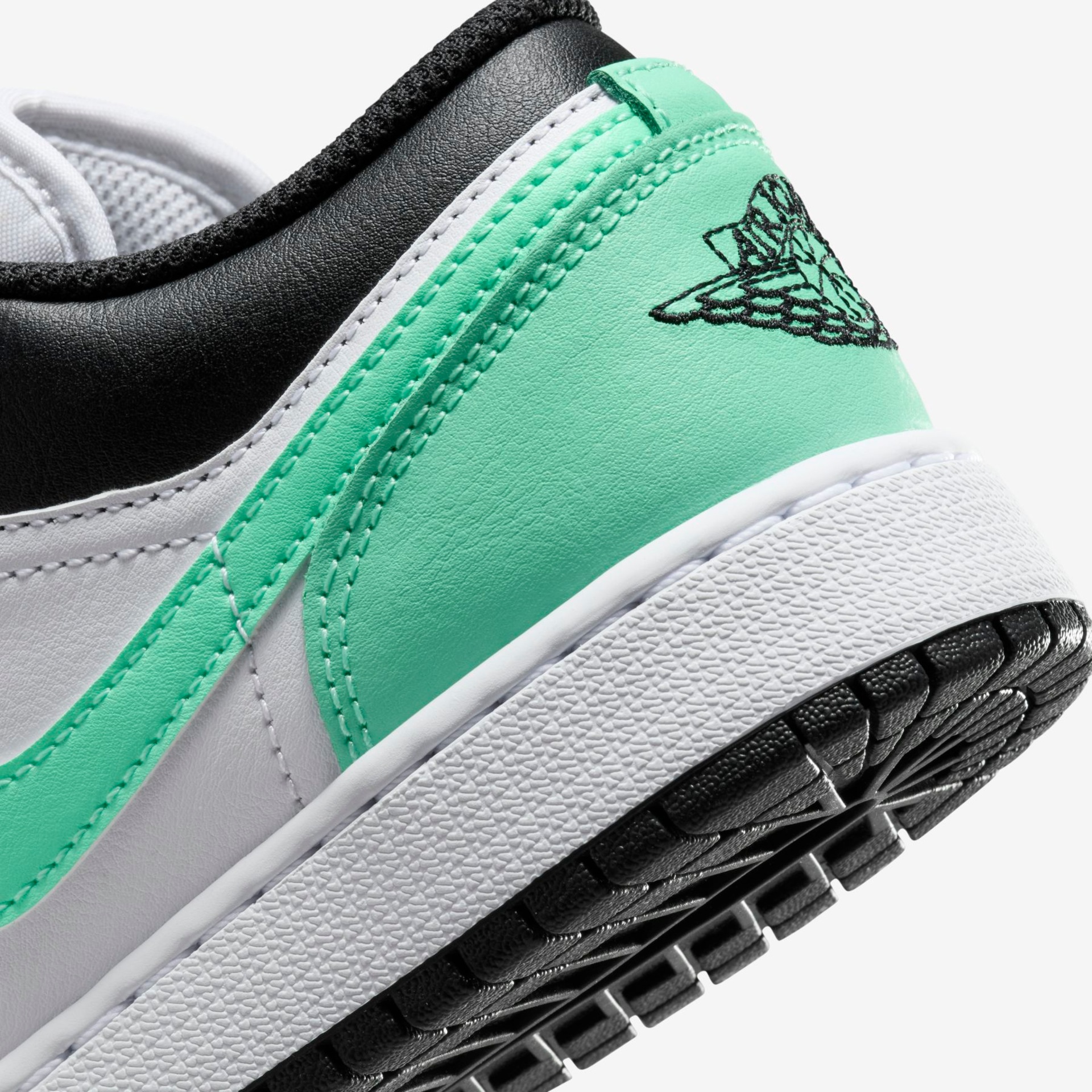 Tênis Air Jordan 1 Low Infantil - Foto 8