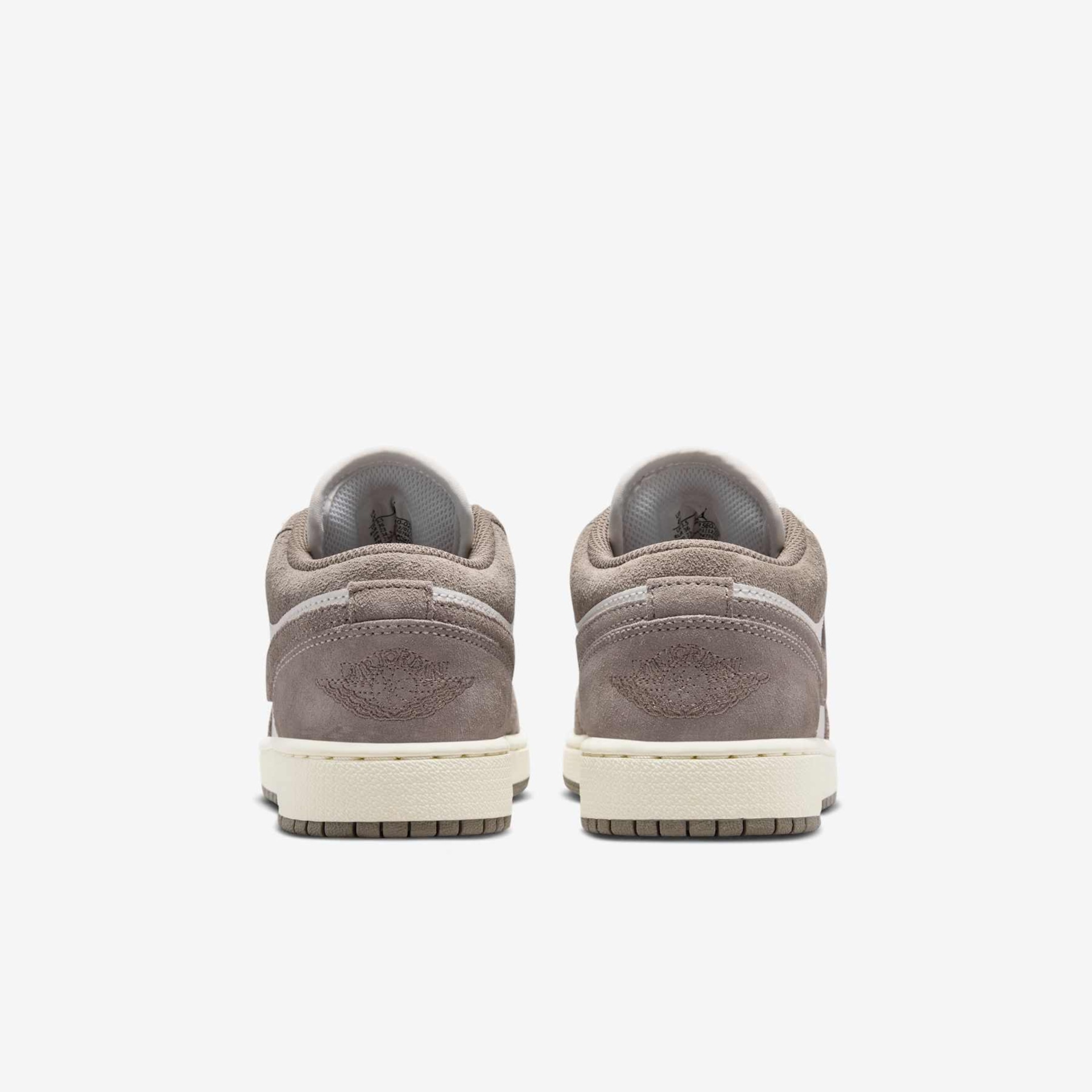 Tênis Air Jordan 1 Low Infantil - Foto 6