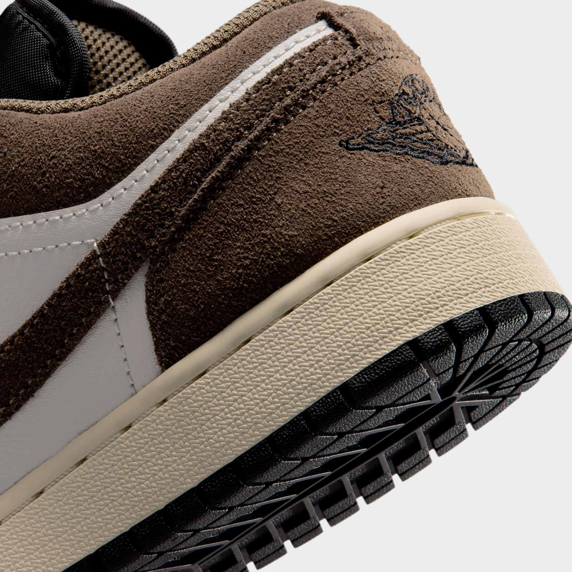 Tênis Air Jordan 1 Low Infantil - Foto 8