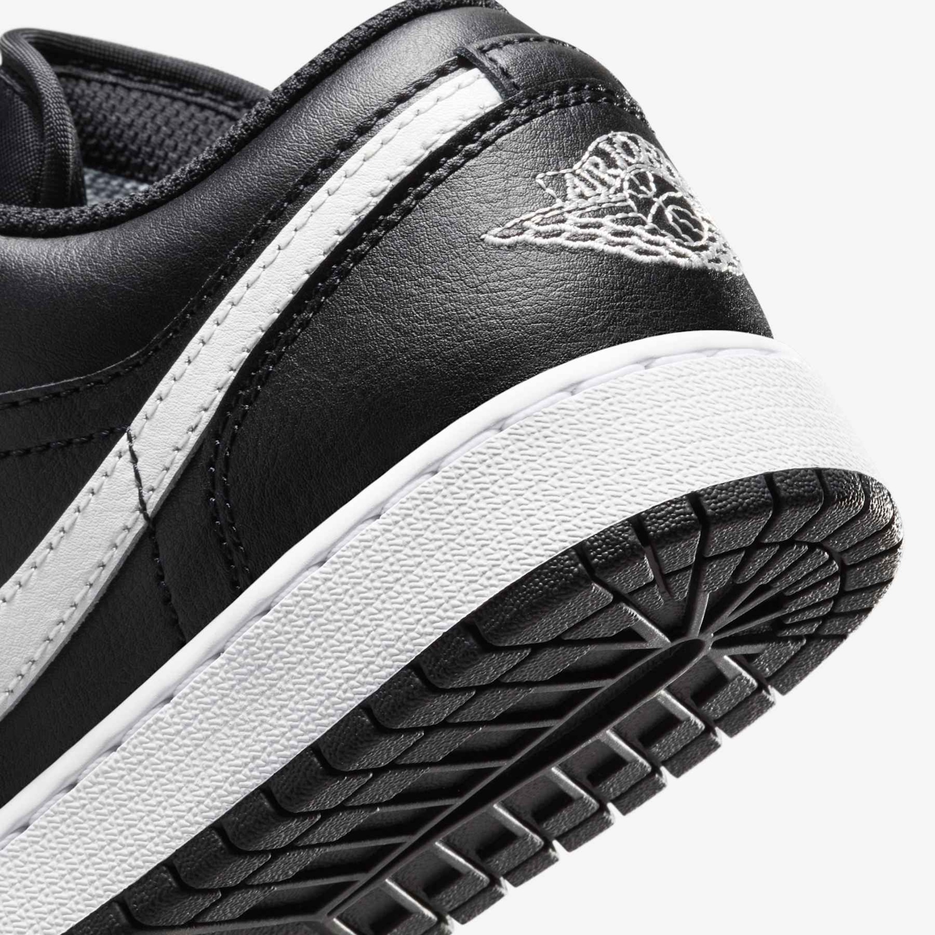 Tênis Air Jordan 1 Low Infantil - Foto 8