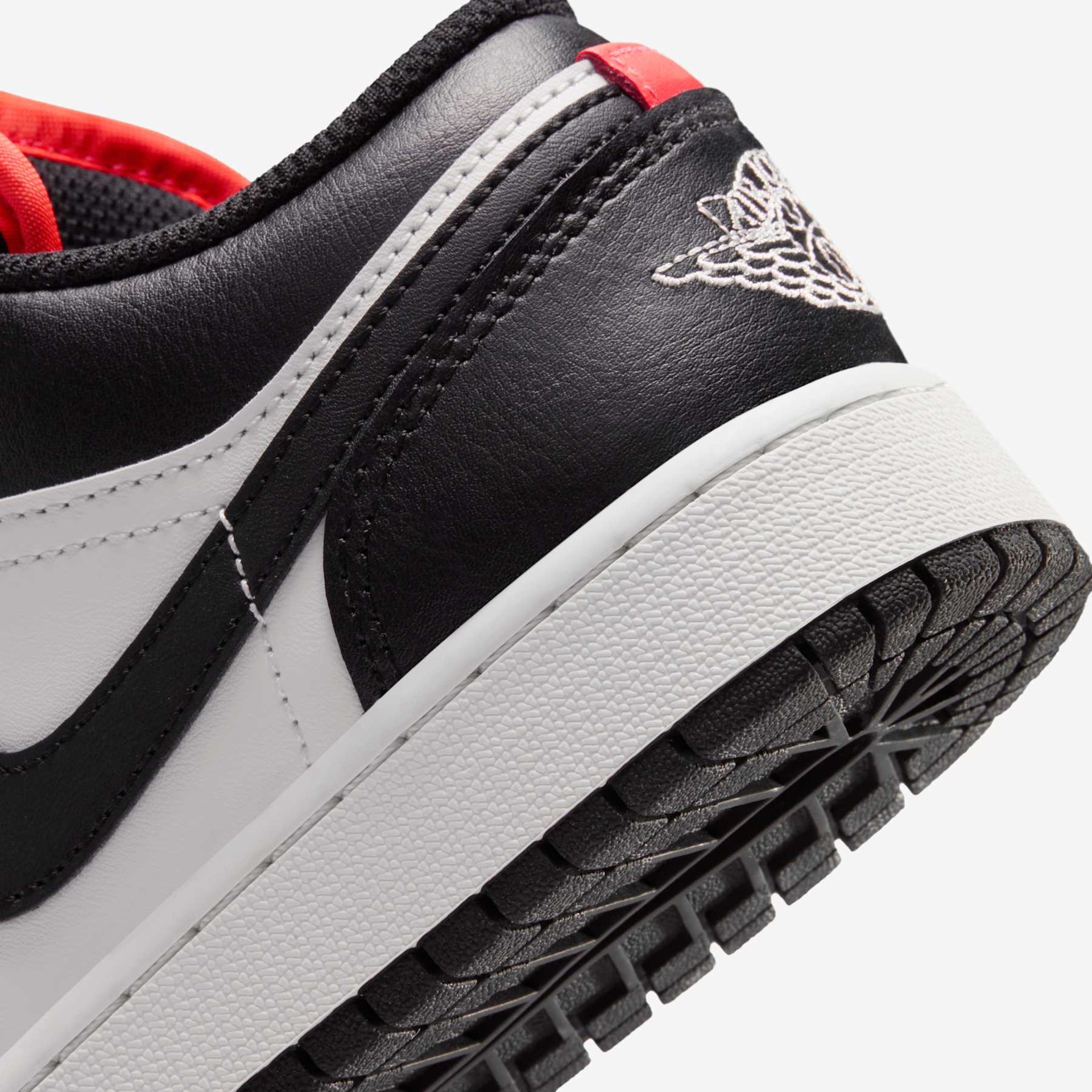 Tênis Air Jordan 1 Low Infantil - Foto 8
