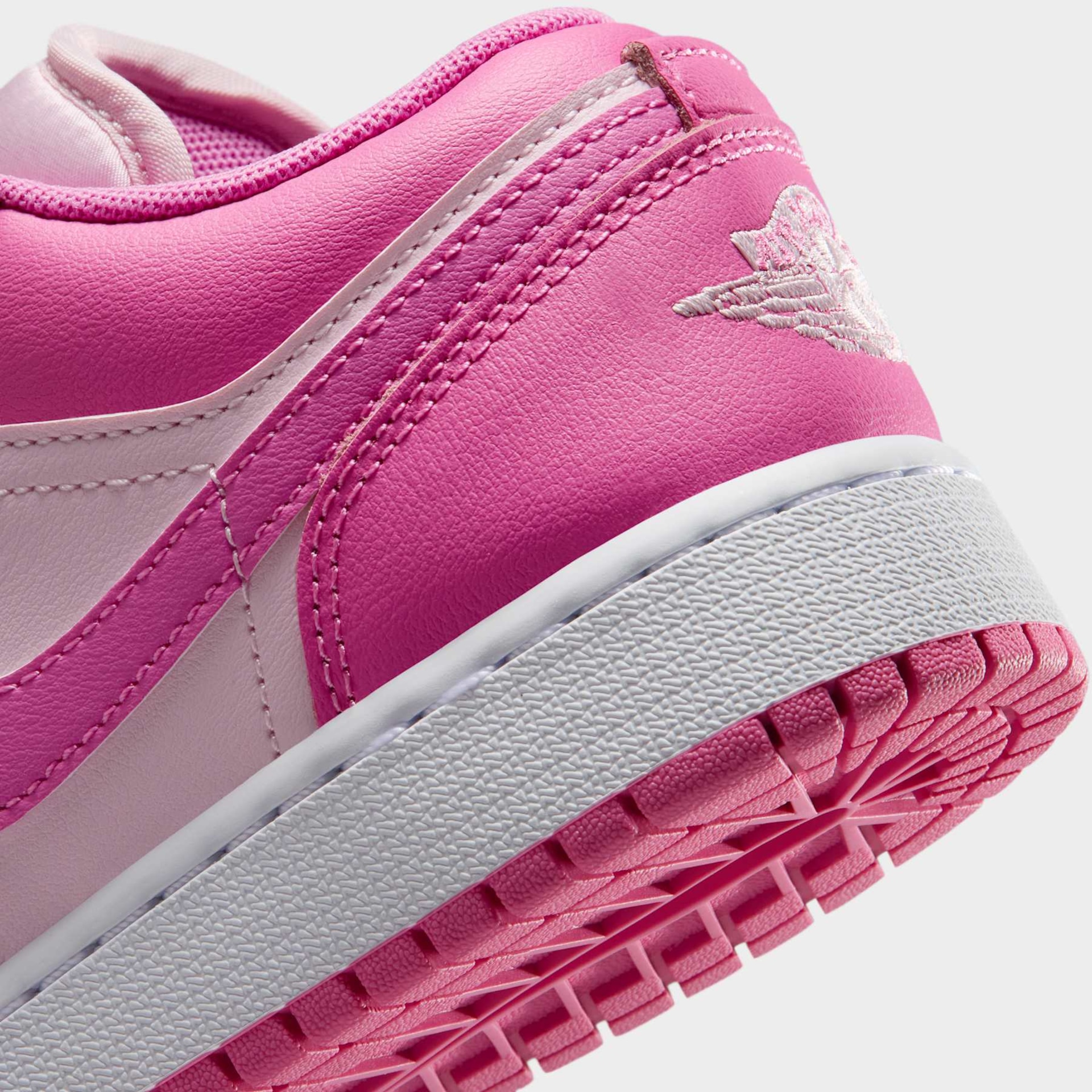 Tênis Air Jordan 1 Low Infantil - Foto 8