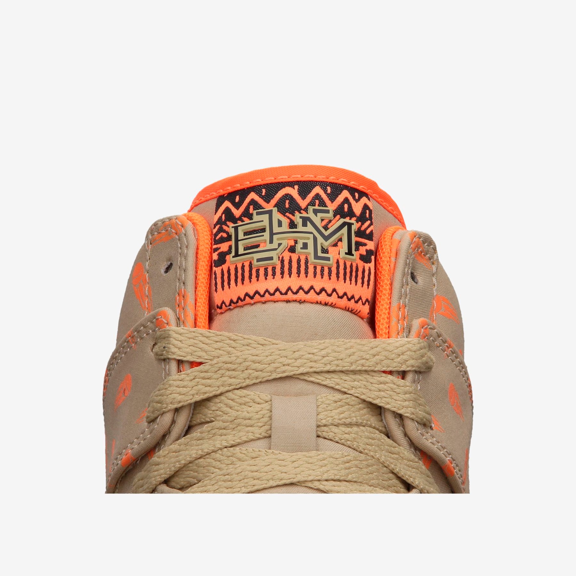 Tênis Nike Dunk Sky Hi BHM Edição Especial Feminino - Foto 3