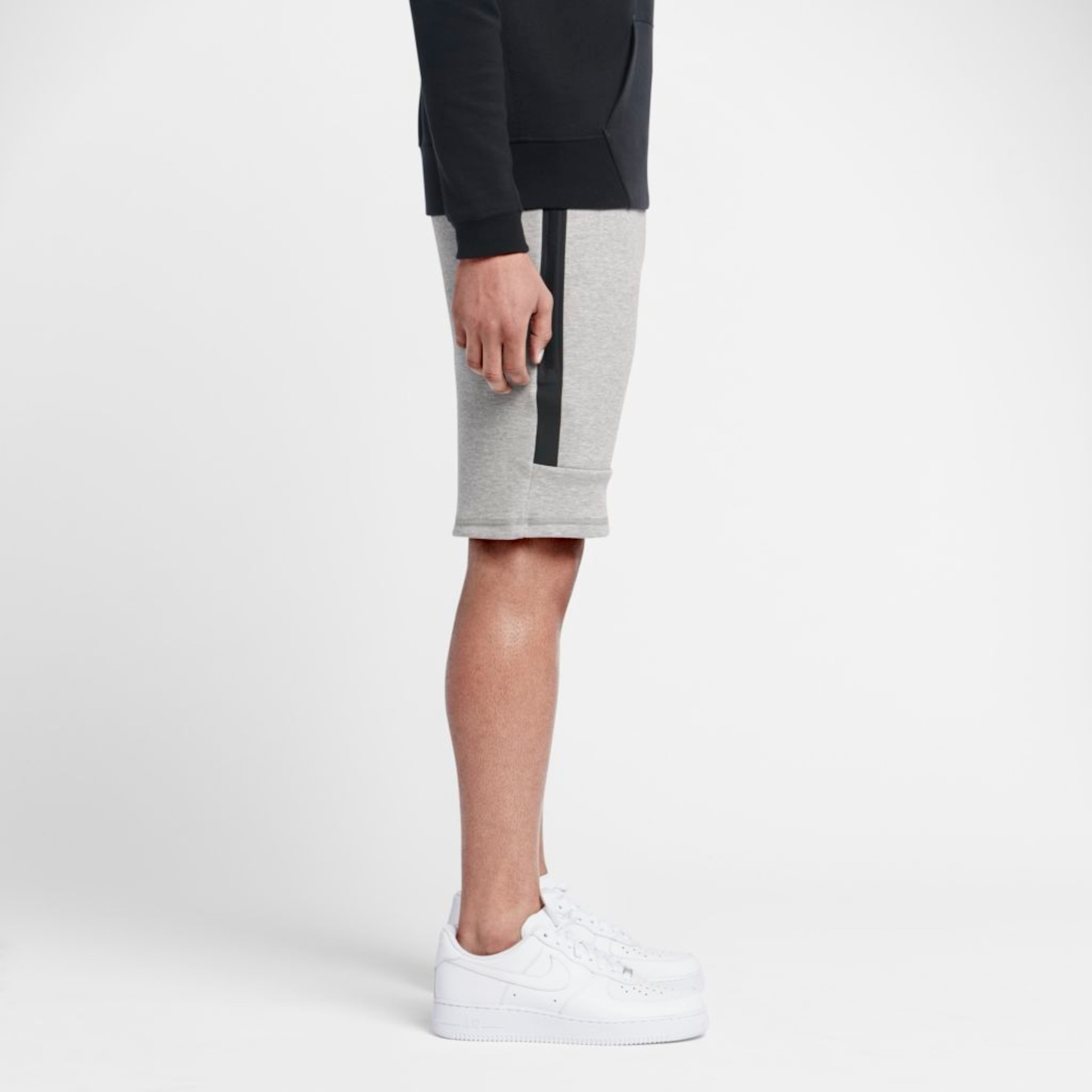 Shorts Nike Tech Fleece Masculino - Foto 2