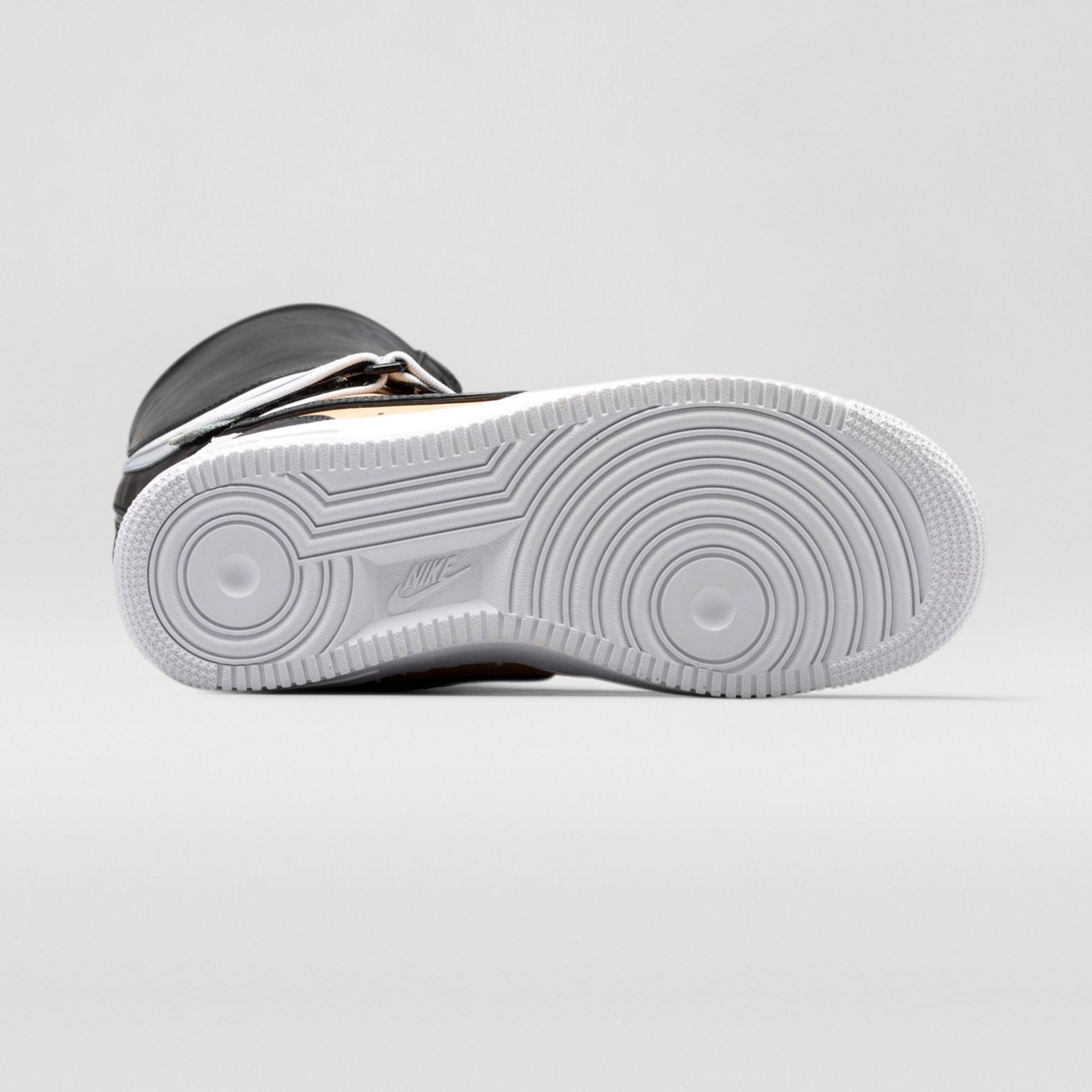 Tênis Nike Air Force 1 Boot (Tisci) Feminino - Nike