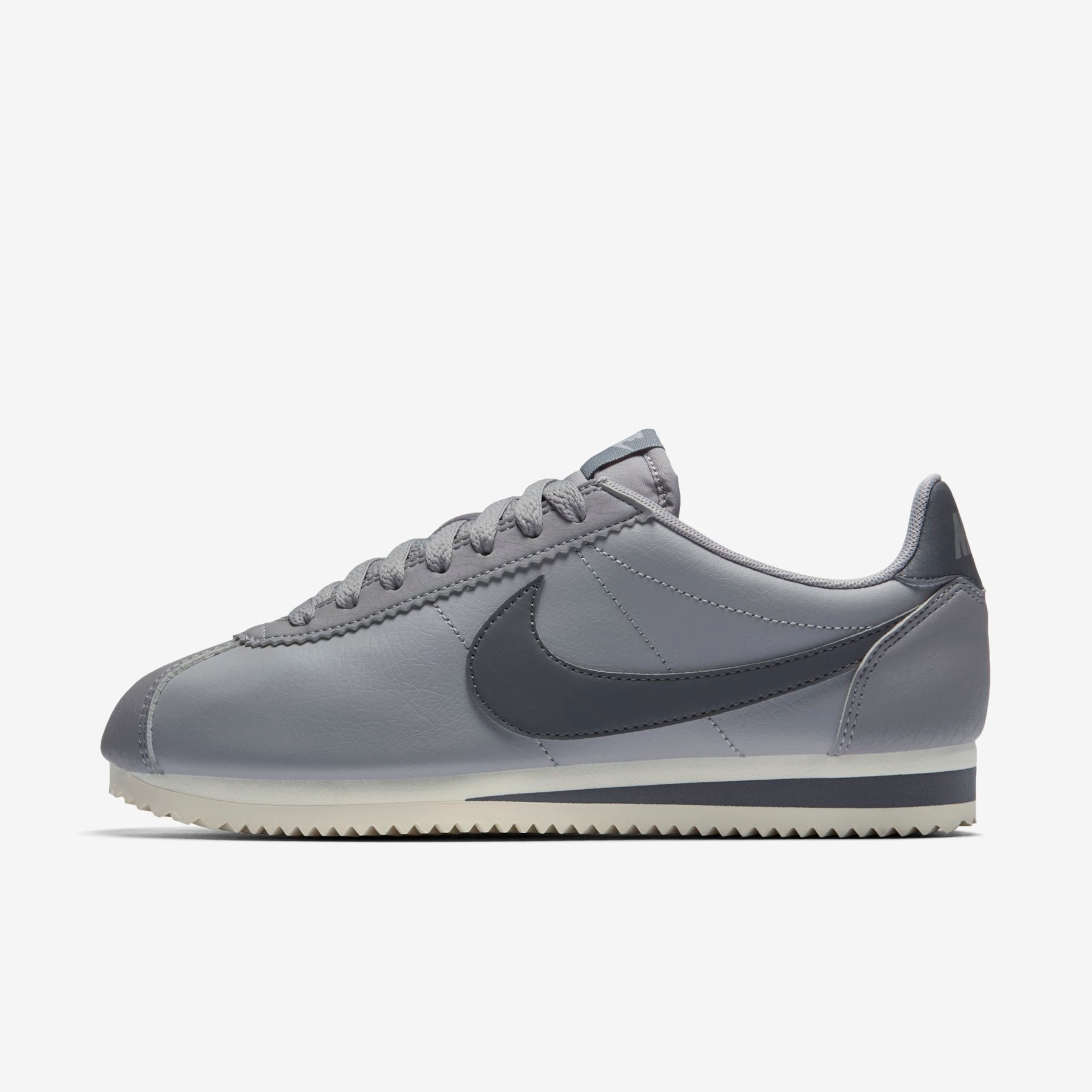 Tênis Nike Classic Cortez Feminino - Foto 1