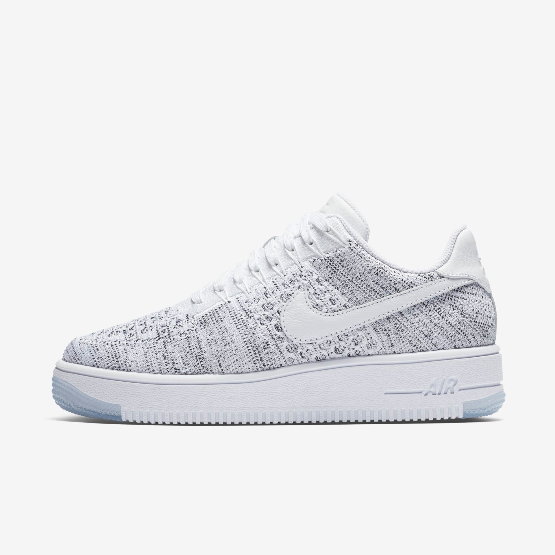 Tênis Nike Air Force 1 Flyknit Low Feminino - Foto 1