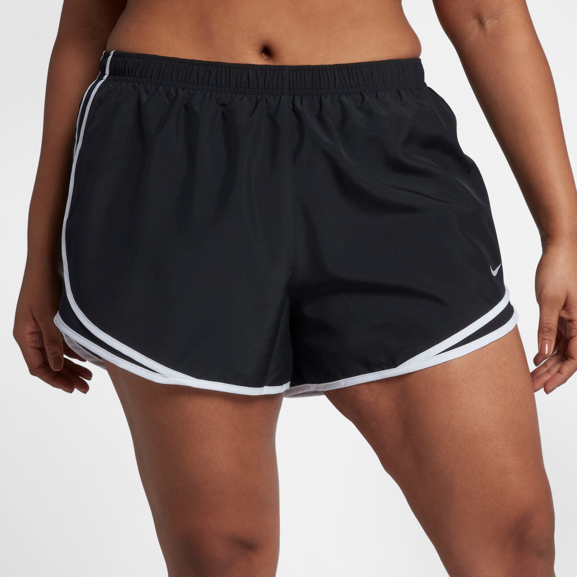 Plus Size - Shorts Nike Tempo Feminino - Foto 5