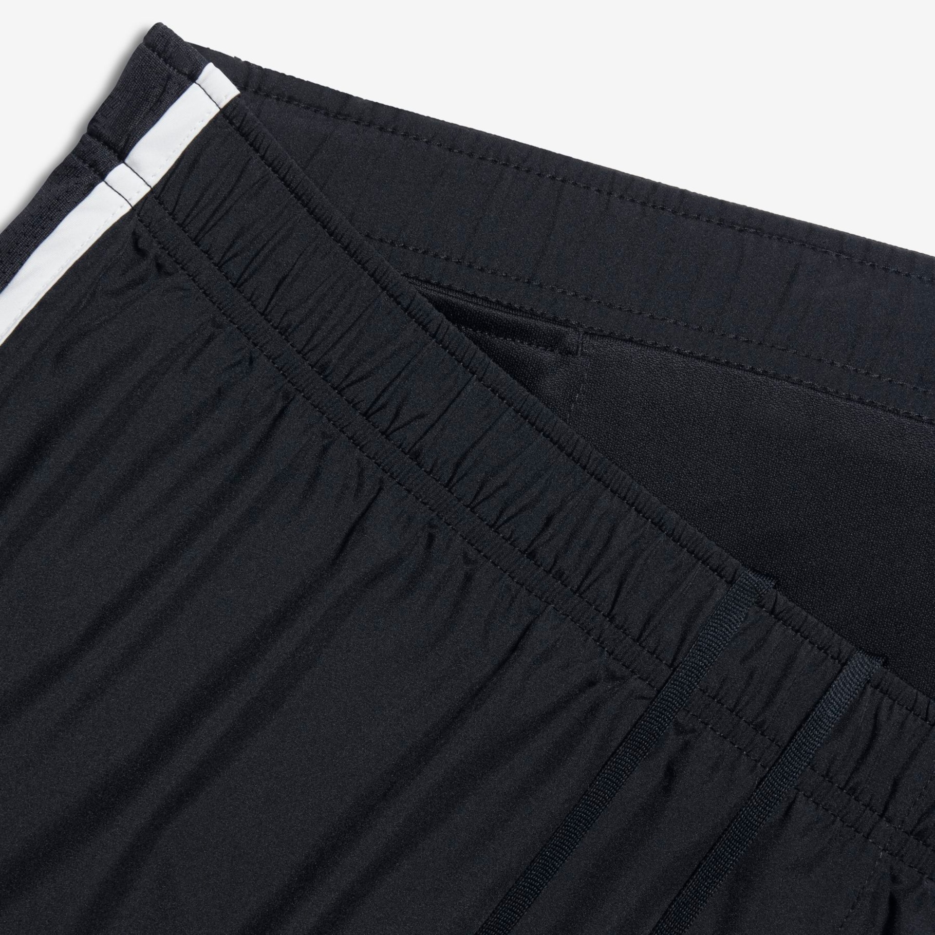 Plus Size - Shorts Nike Tempo Feminino - Foto 8