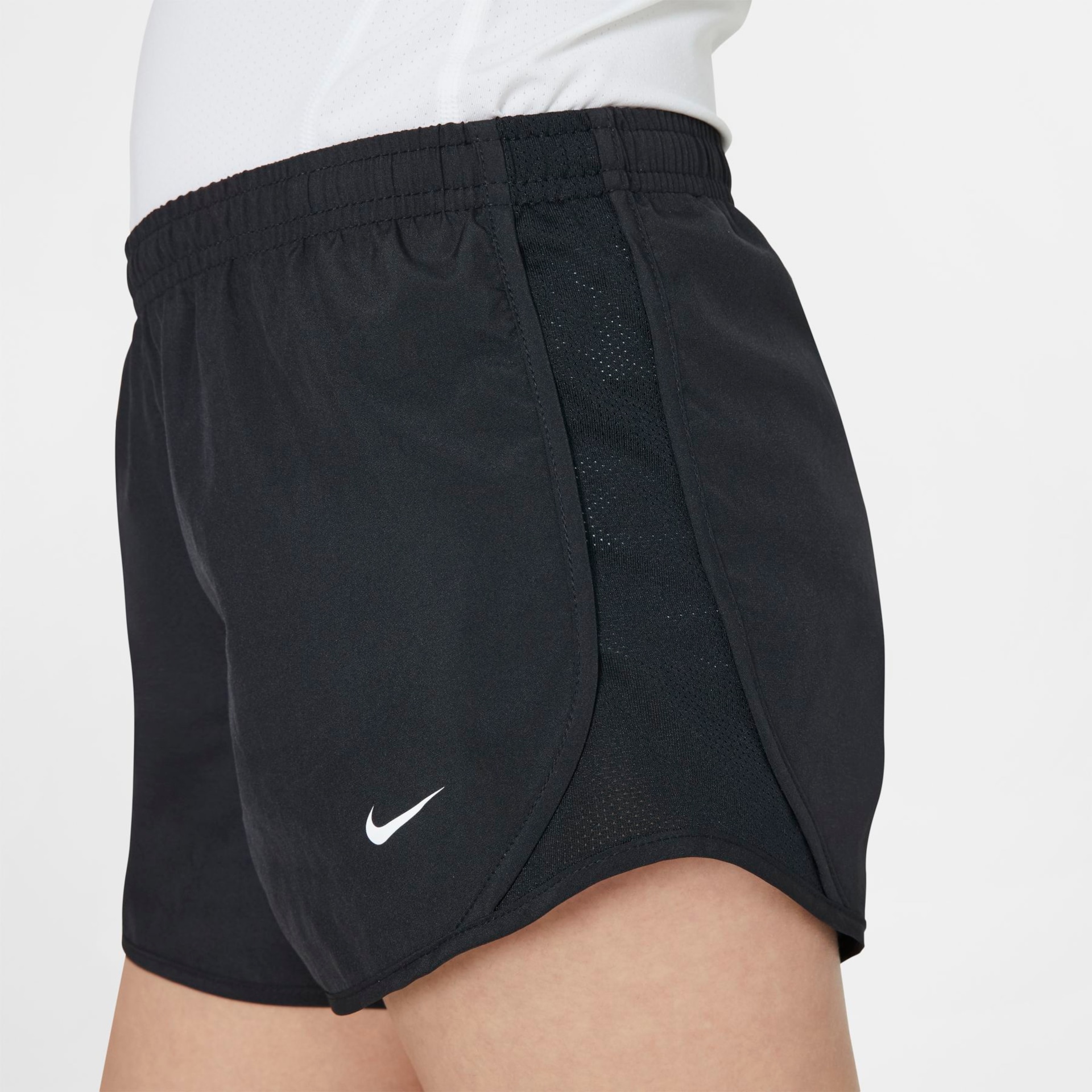 Shorts Nike Tempo Infantil - Foto 3