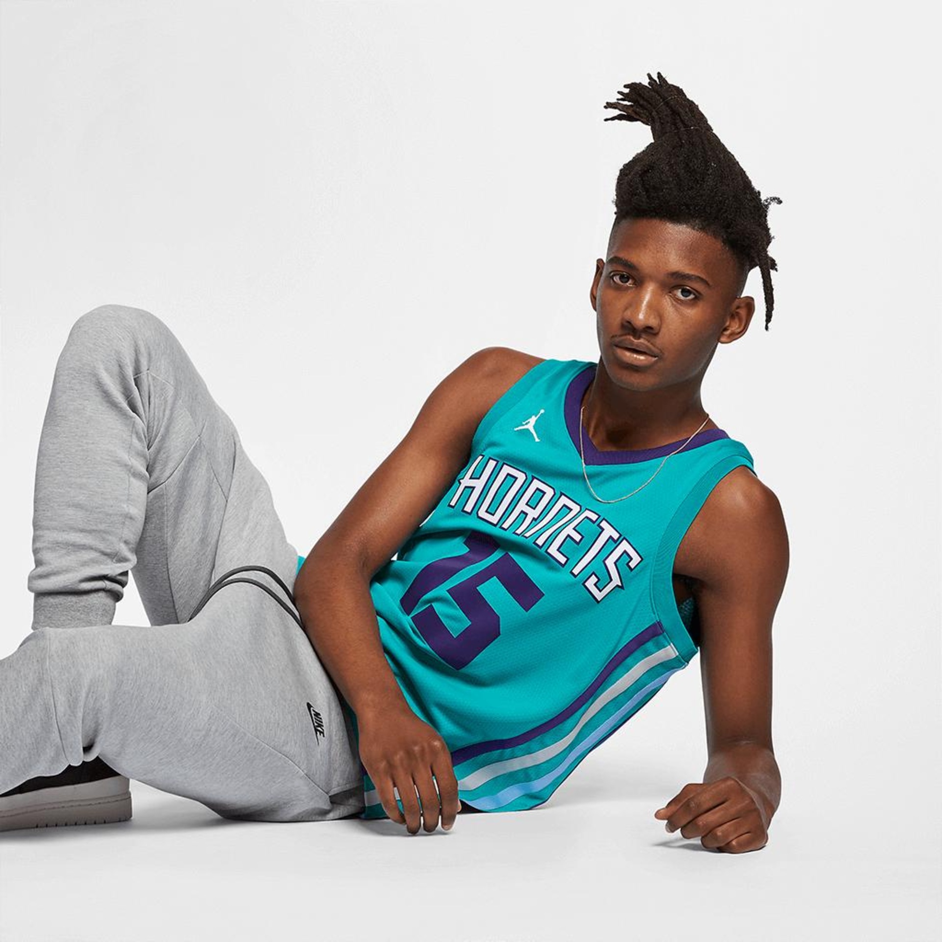 Regata Jordan Charlotte Hornets Icon Edition Swingman Masculina - Foto 4