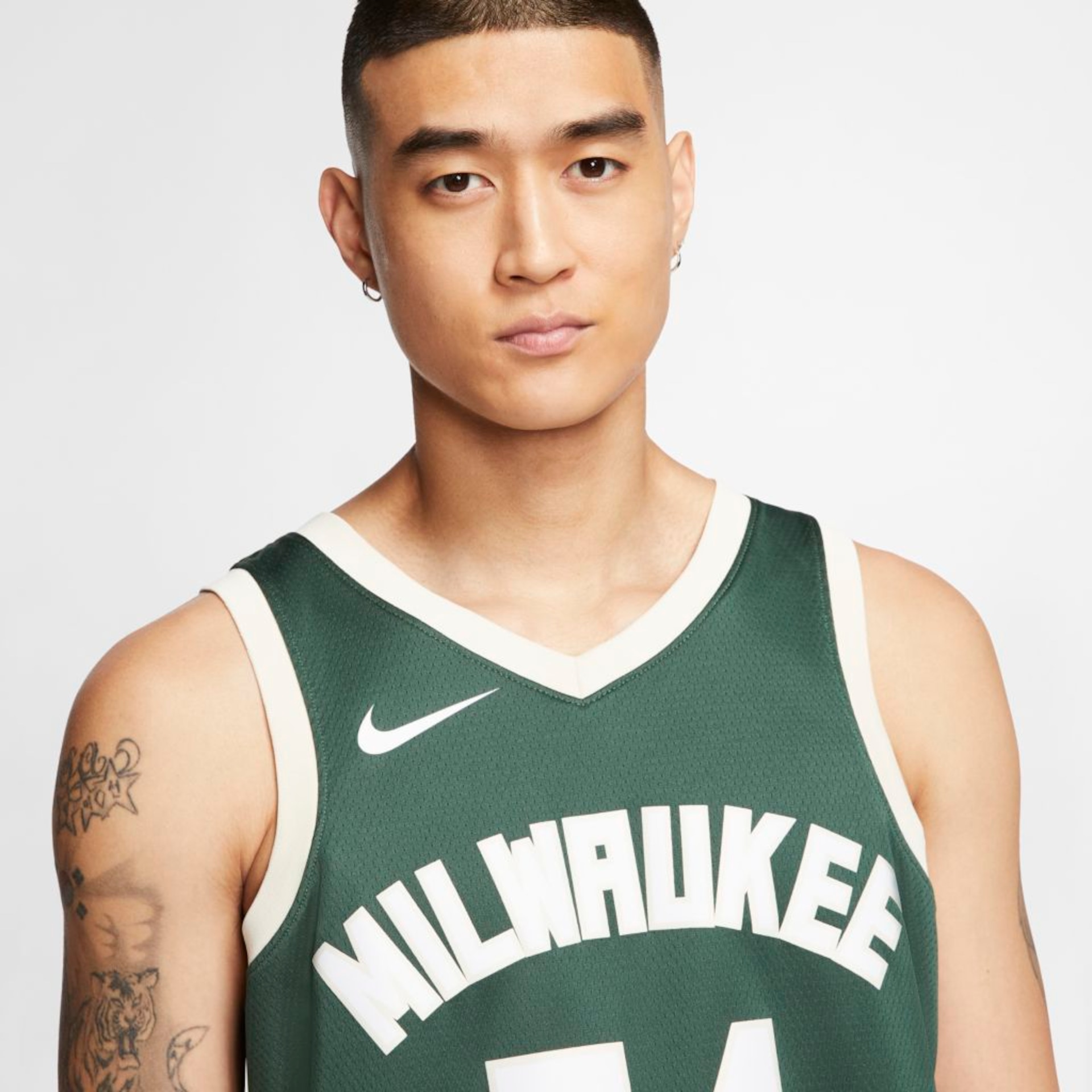 giannis antetokounmpo bucks icon edition