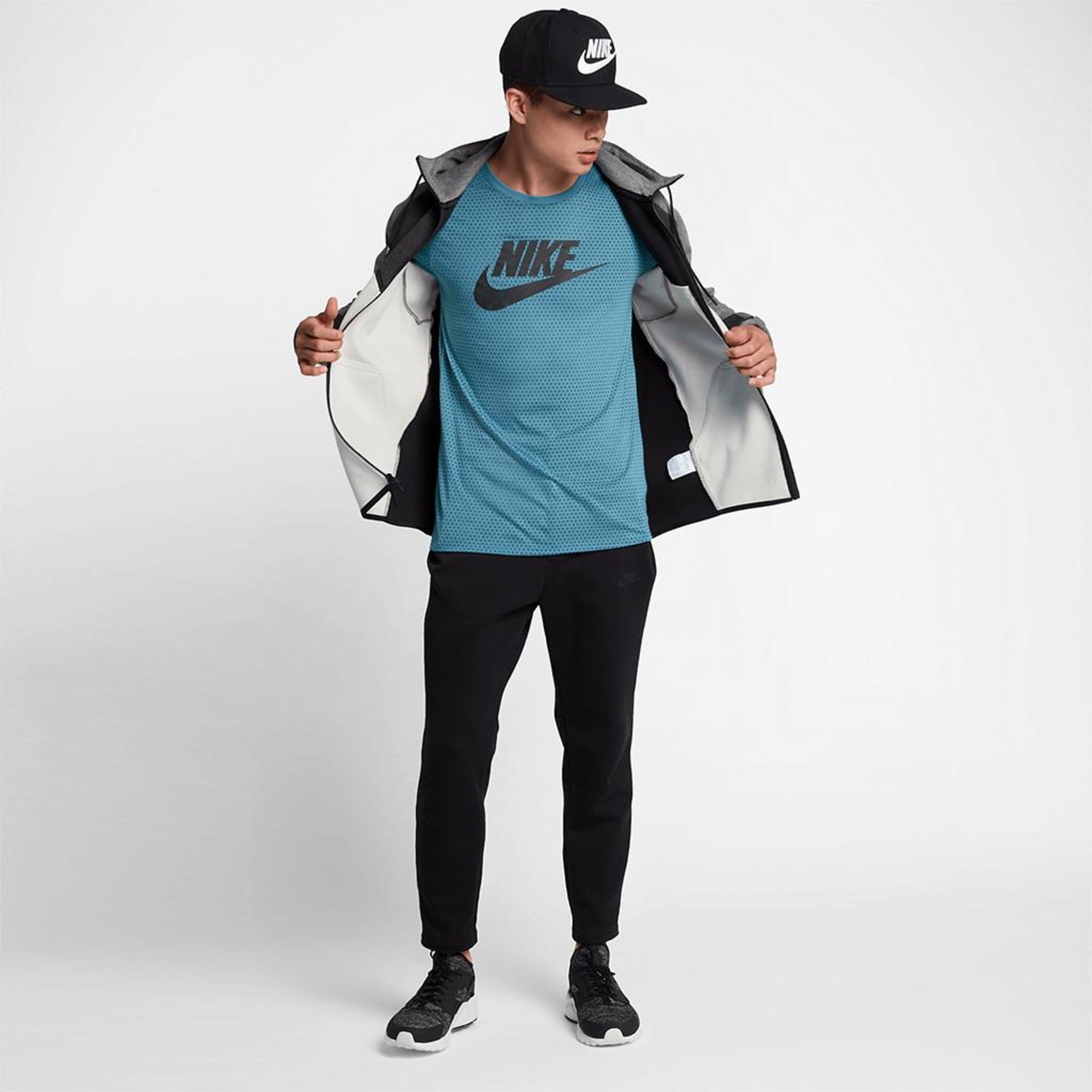 Camiseta Nike NSW Masculina - Foto 4