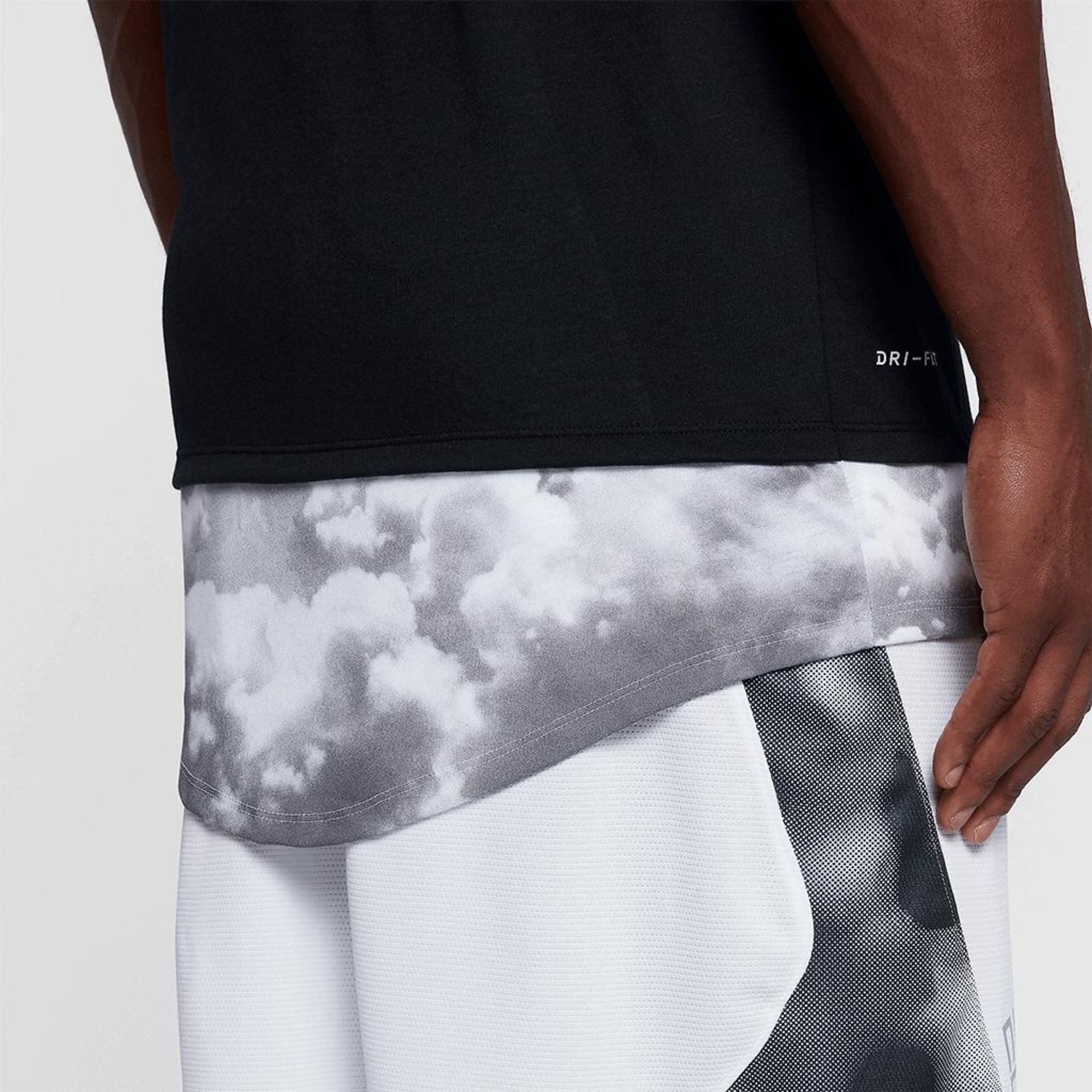 Camiseta Nike Dri-Fit Fly Masculina - Foto 2