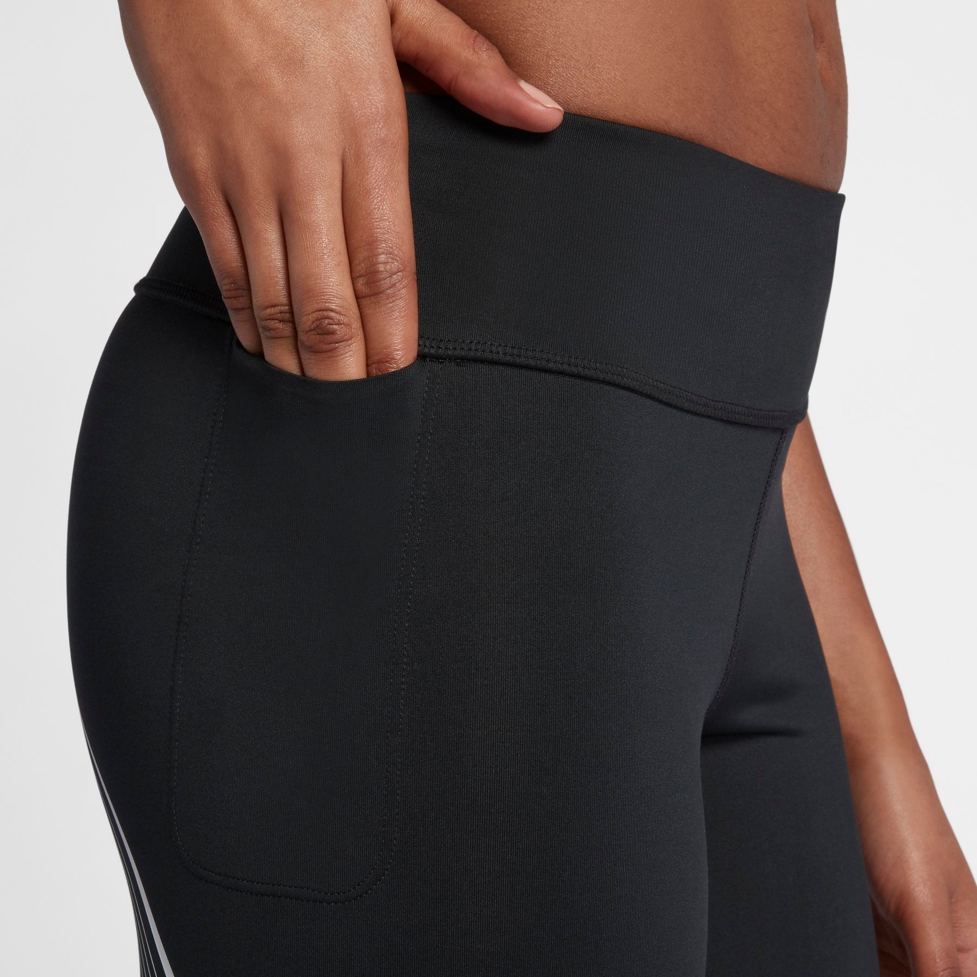 Legging Nike Power Tight Fast Graphic Feminina - Foto 7