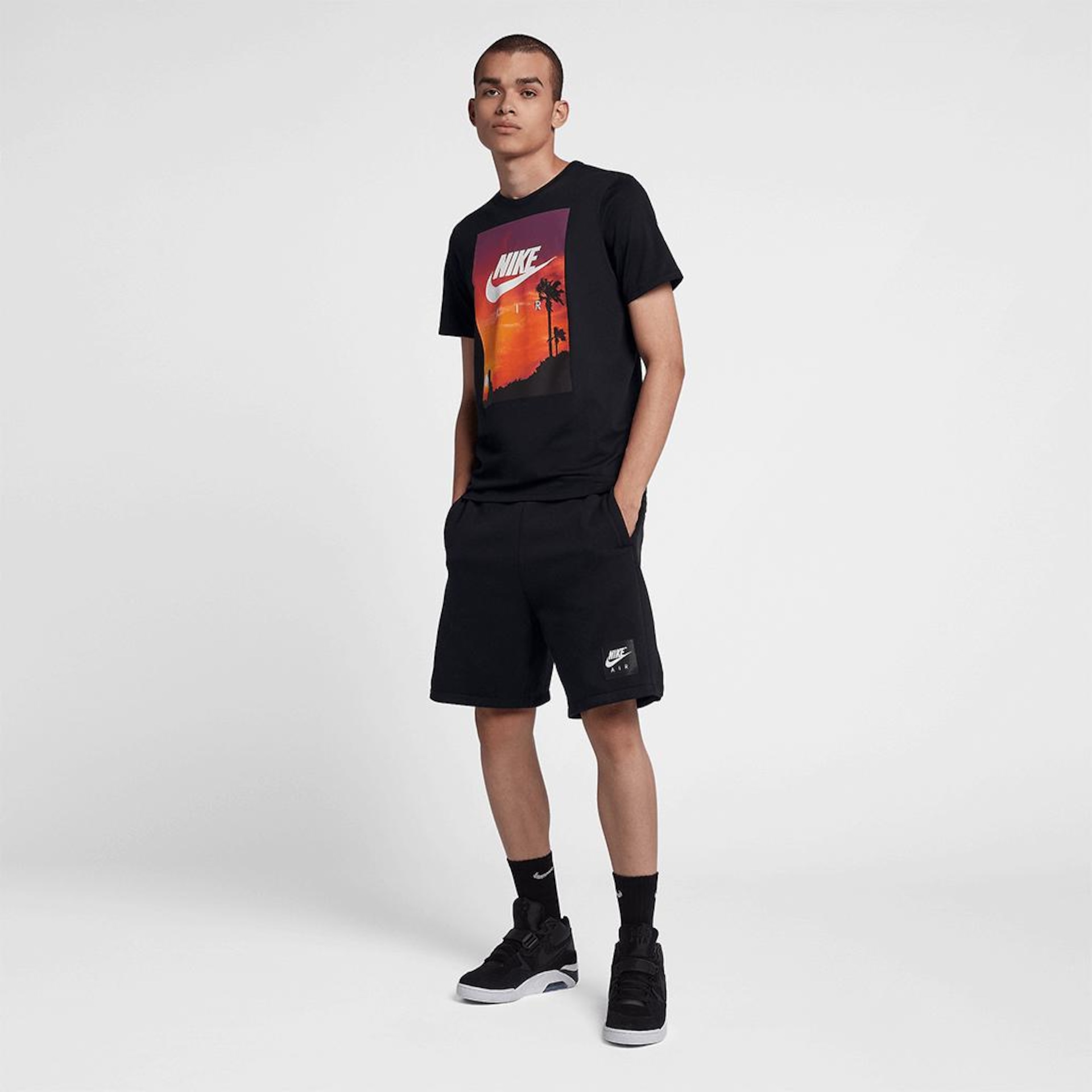 Camiseta Nike Sportswear Air Masculina - Foto 4