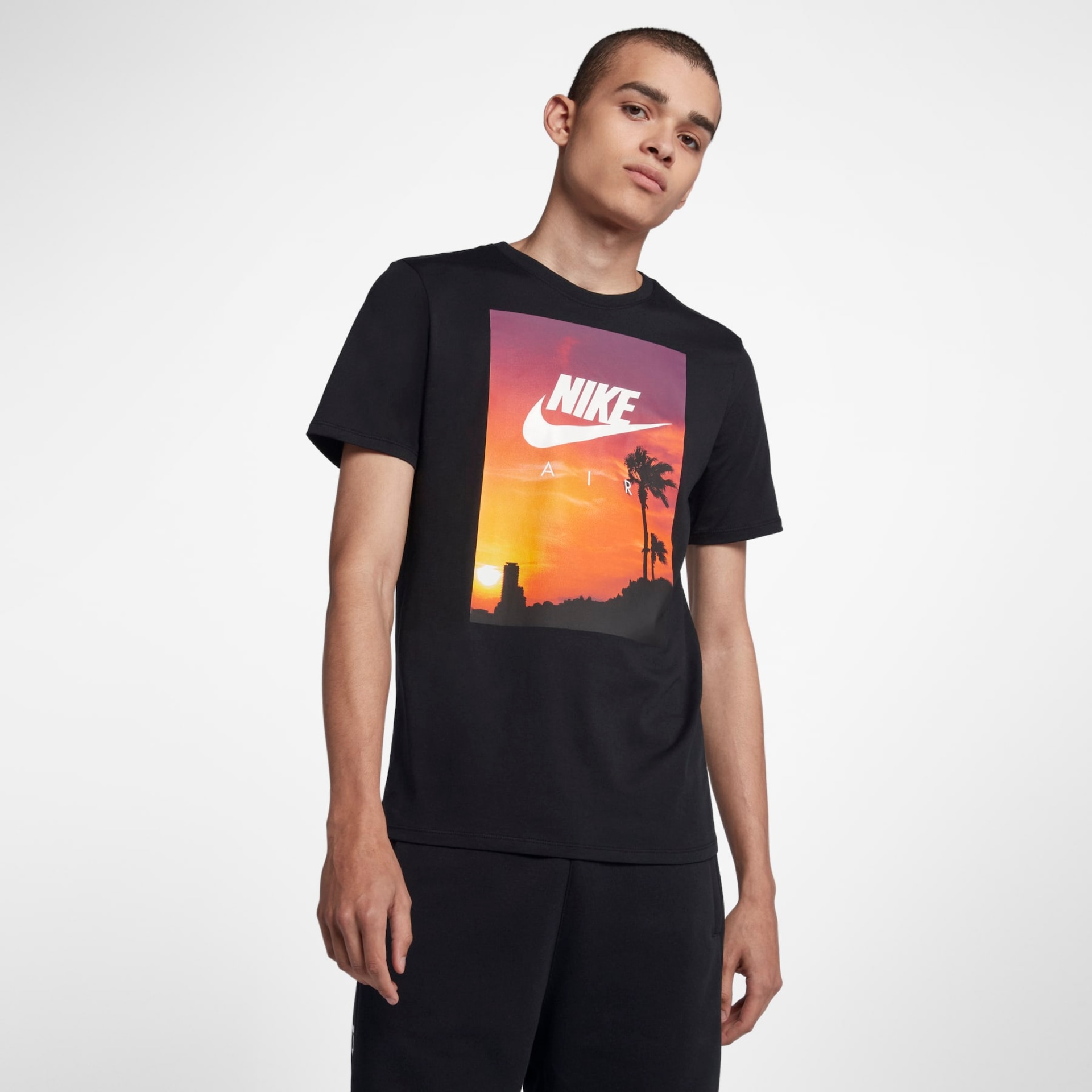 Camiseta Nike Sportswear Air Masculina - Foto 1