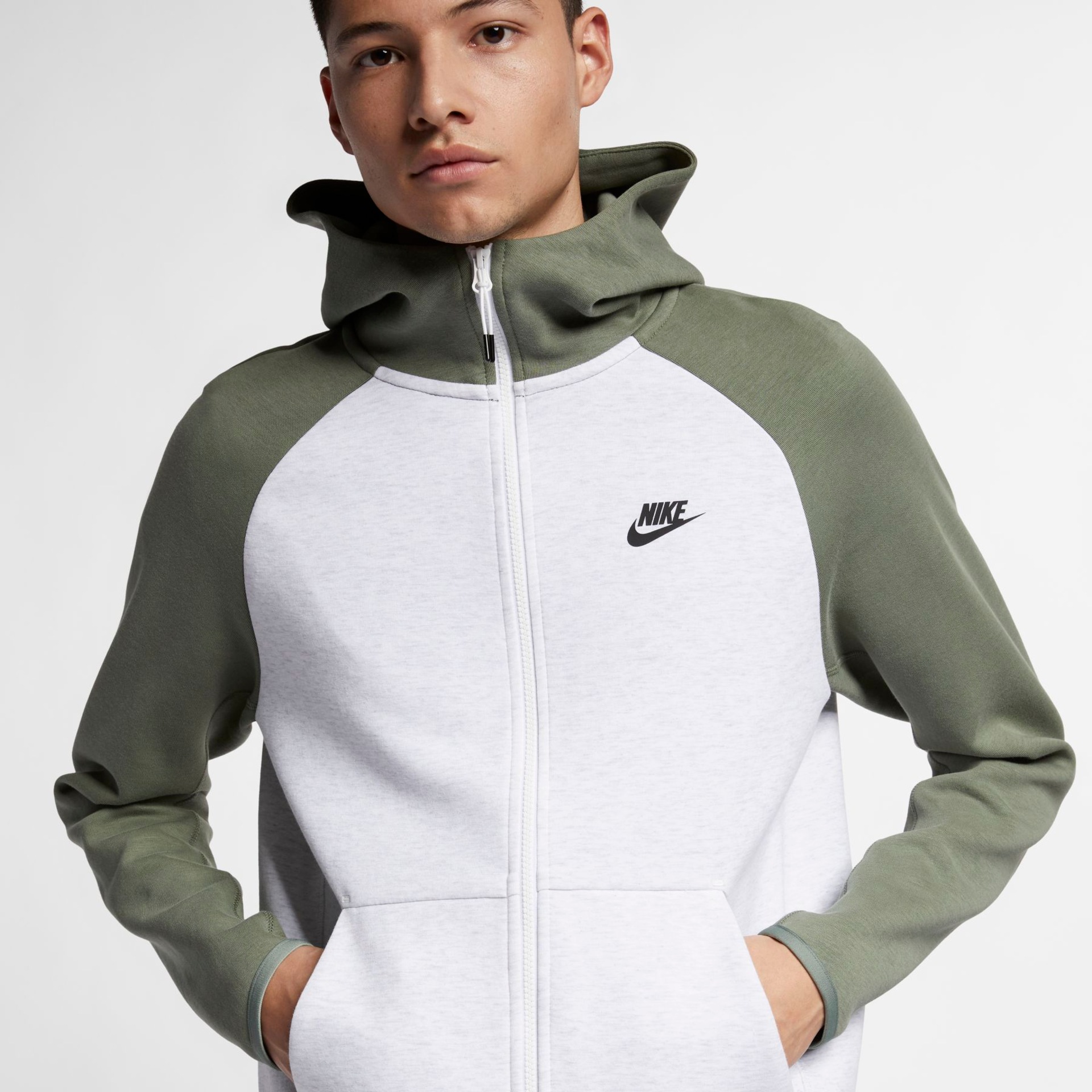 Jaqueta Nike Sportswear Tech Fleece Masculina - Foto 4