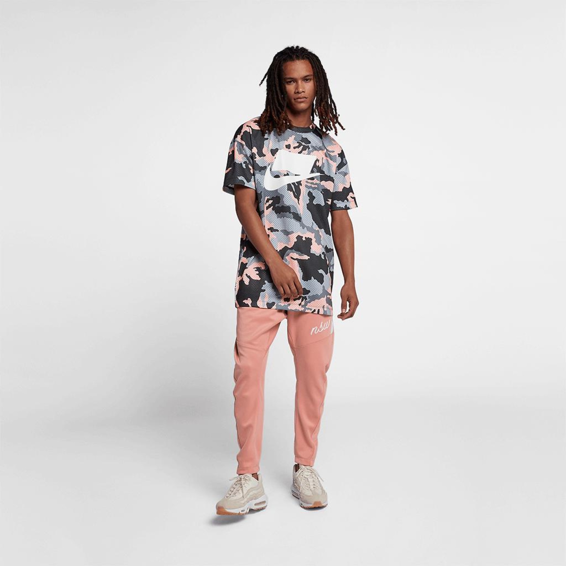 Camiseta Nike Sportswear Mesh Masculina - Foto 6