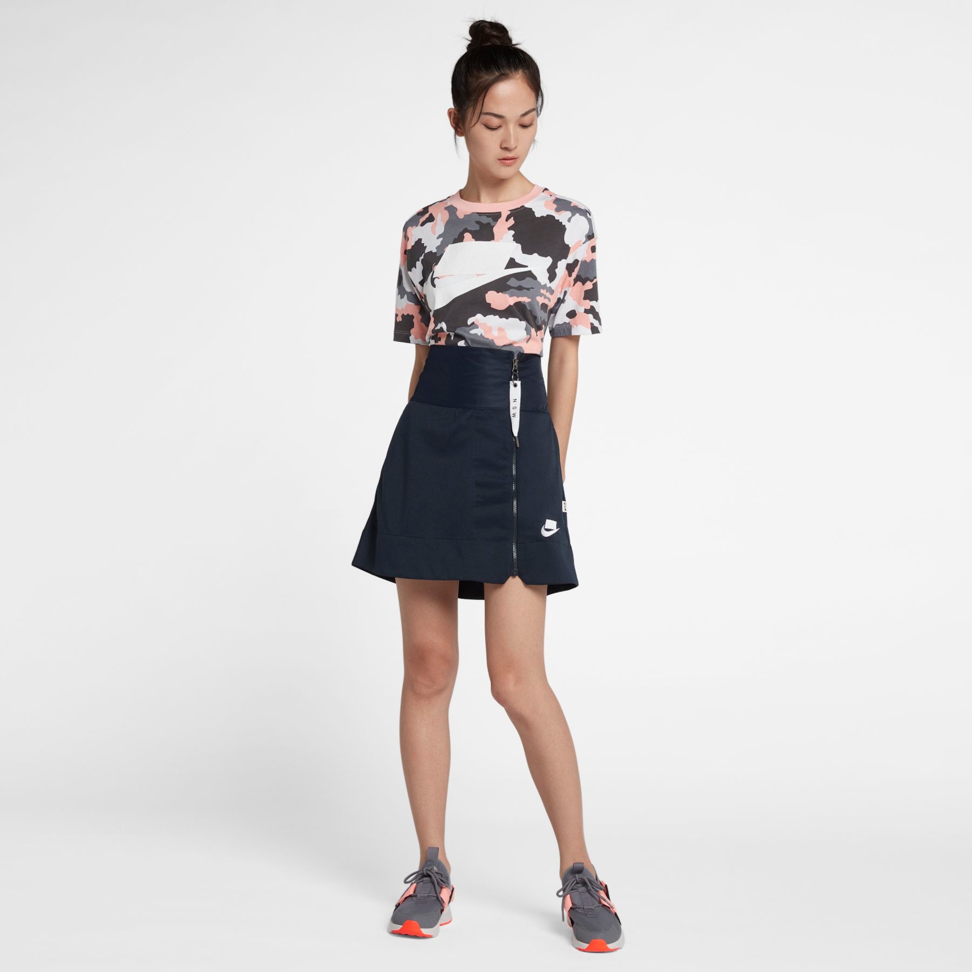 saia nike sportswear