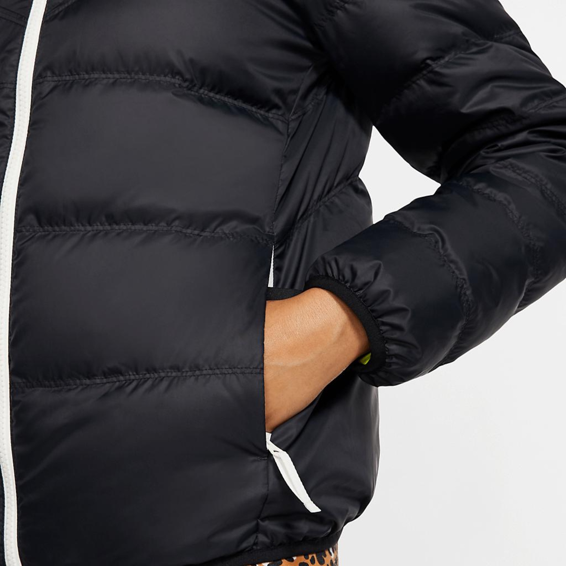 Jaqueta Nike Sportswear Down-Fill (Dupla-Face) Feminina - Foto 5