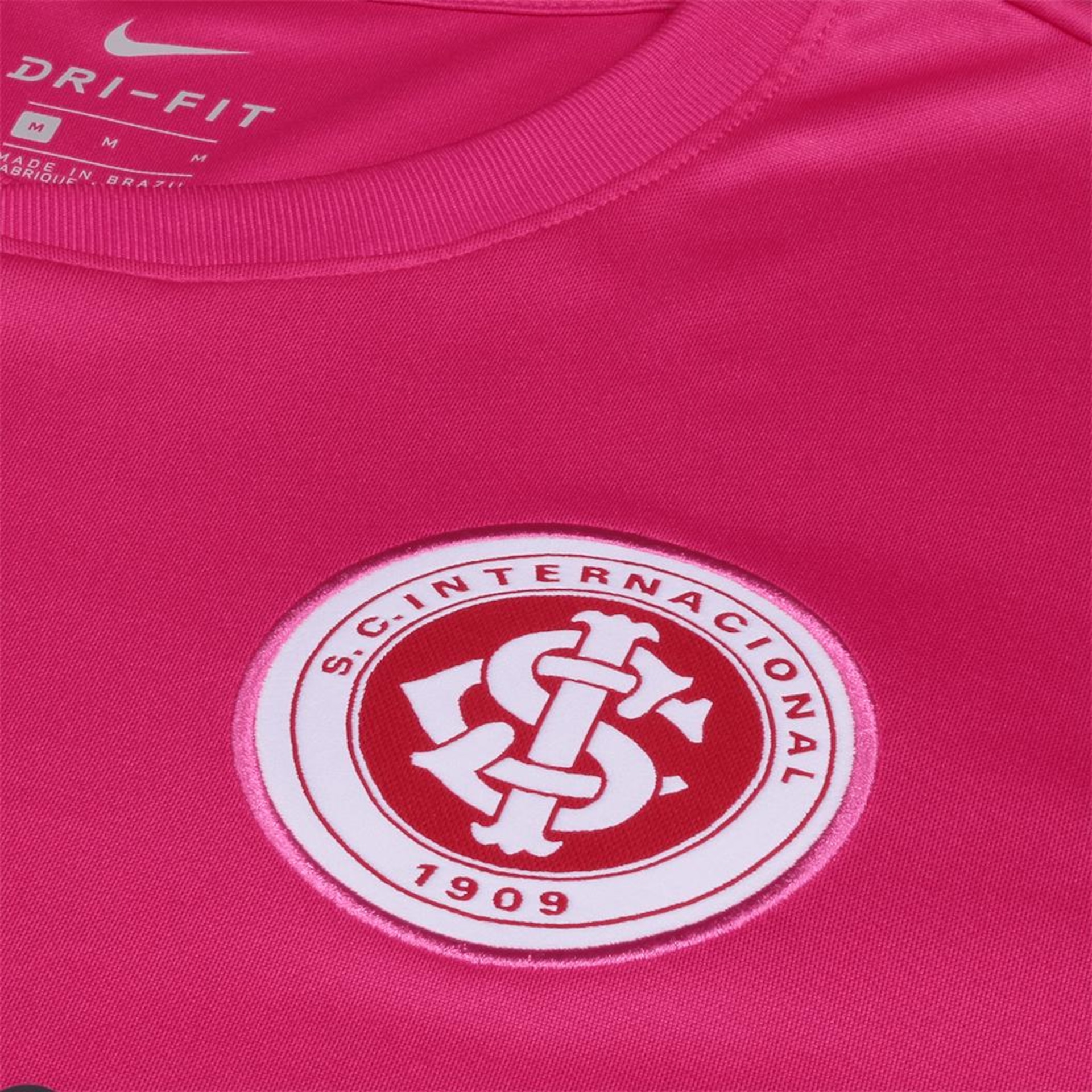 Camisa Nike Internacional Outubro Rosa Masculina - Foto 4