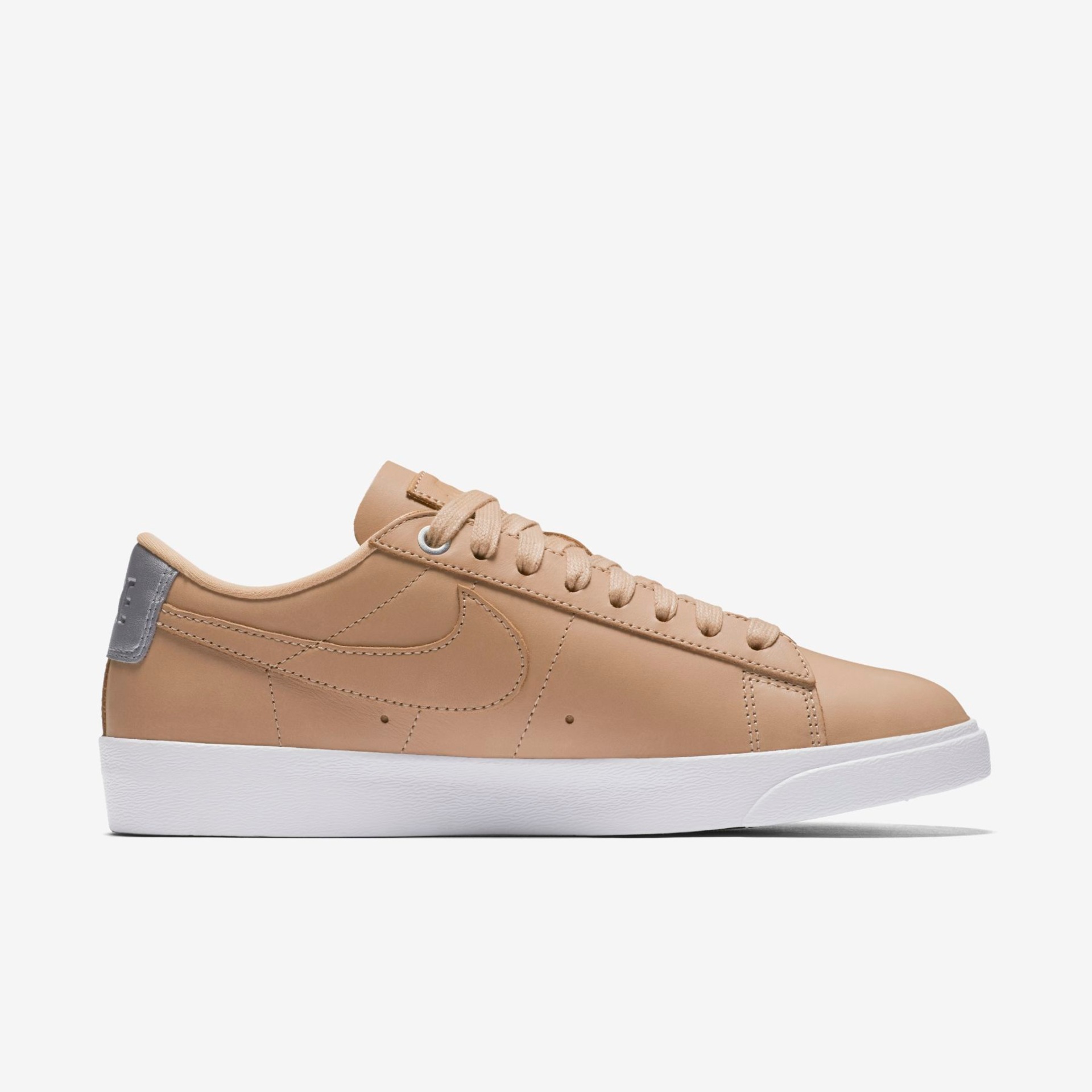 Tênis Nike Blazer Low Edição Especial Premium Feminino - Foto 3