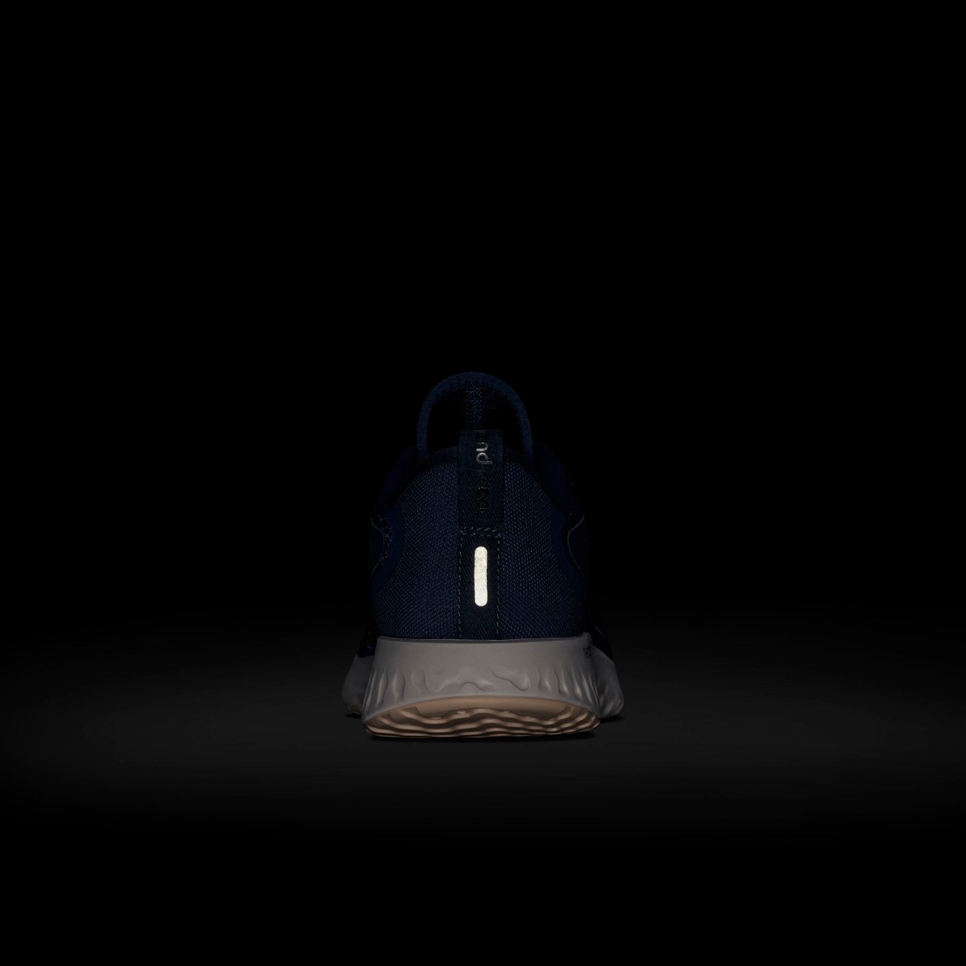 tenis nike react legend