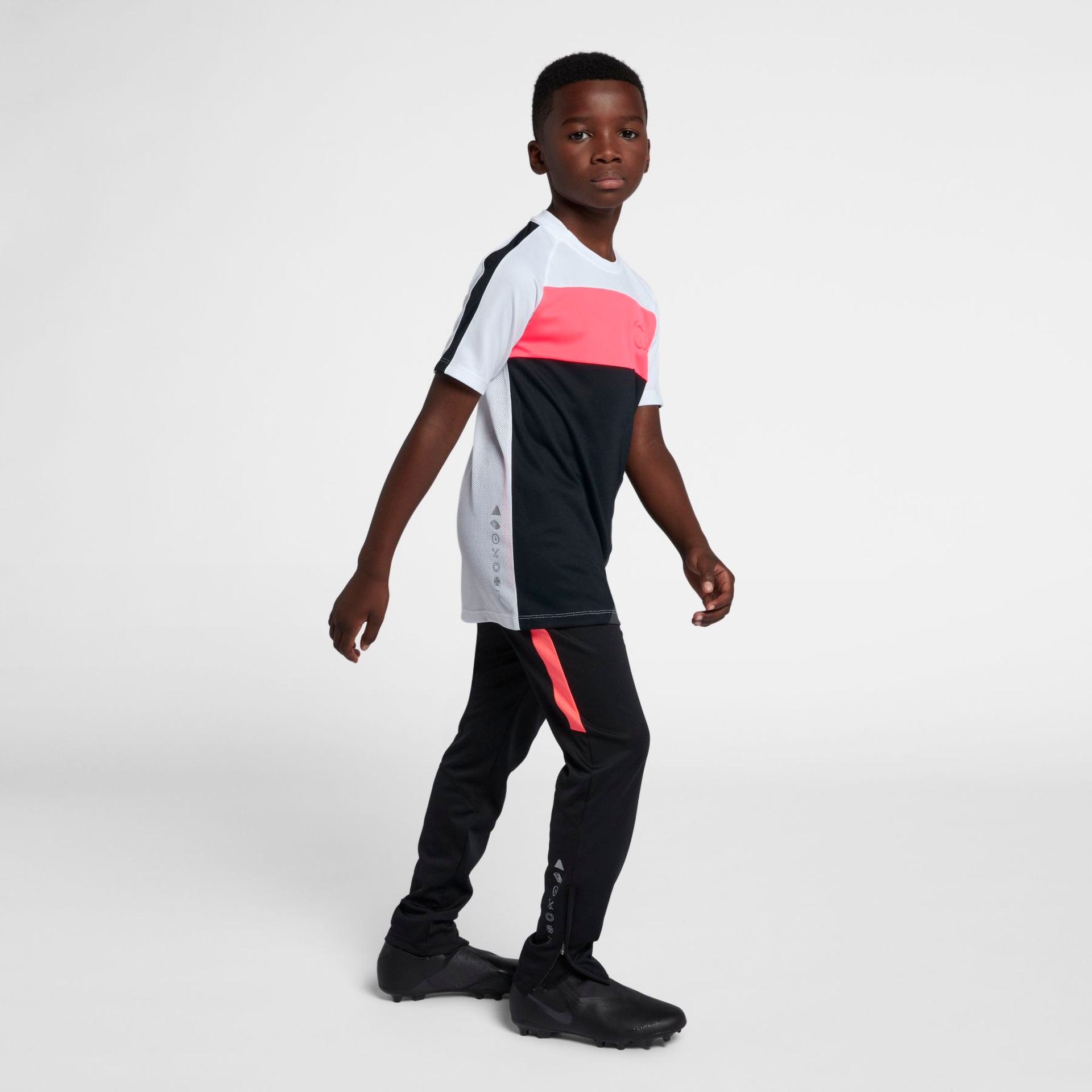 Camiseta Nike Dri-Fit CR7 Infantil - Foto 7