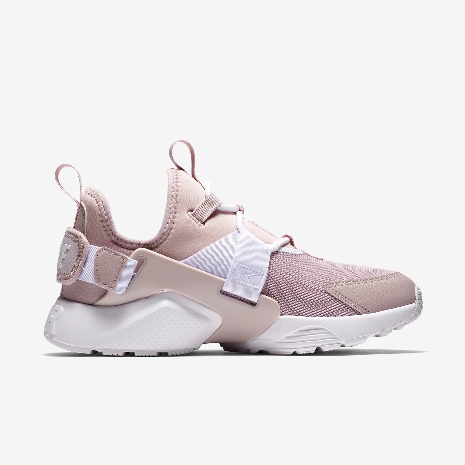 Tênis Nike Air Huarache City Low Feminino - Foto 3