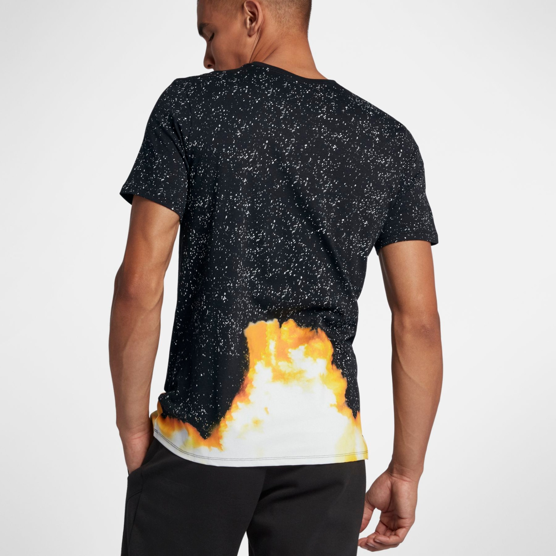 Camiseta Nike Dri-Fit Rocket Graphic Masculina - Foto 3