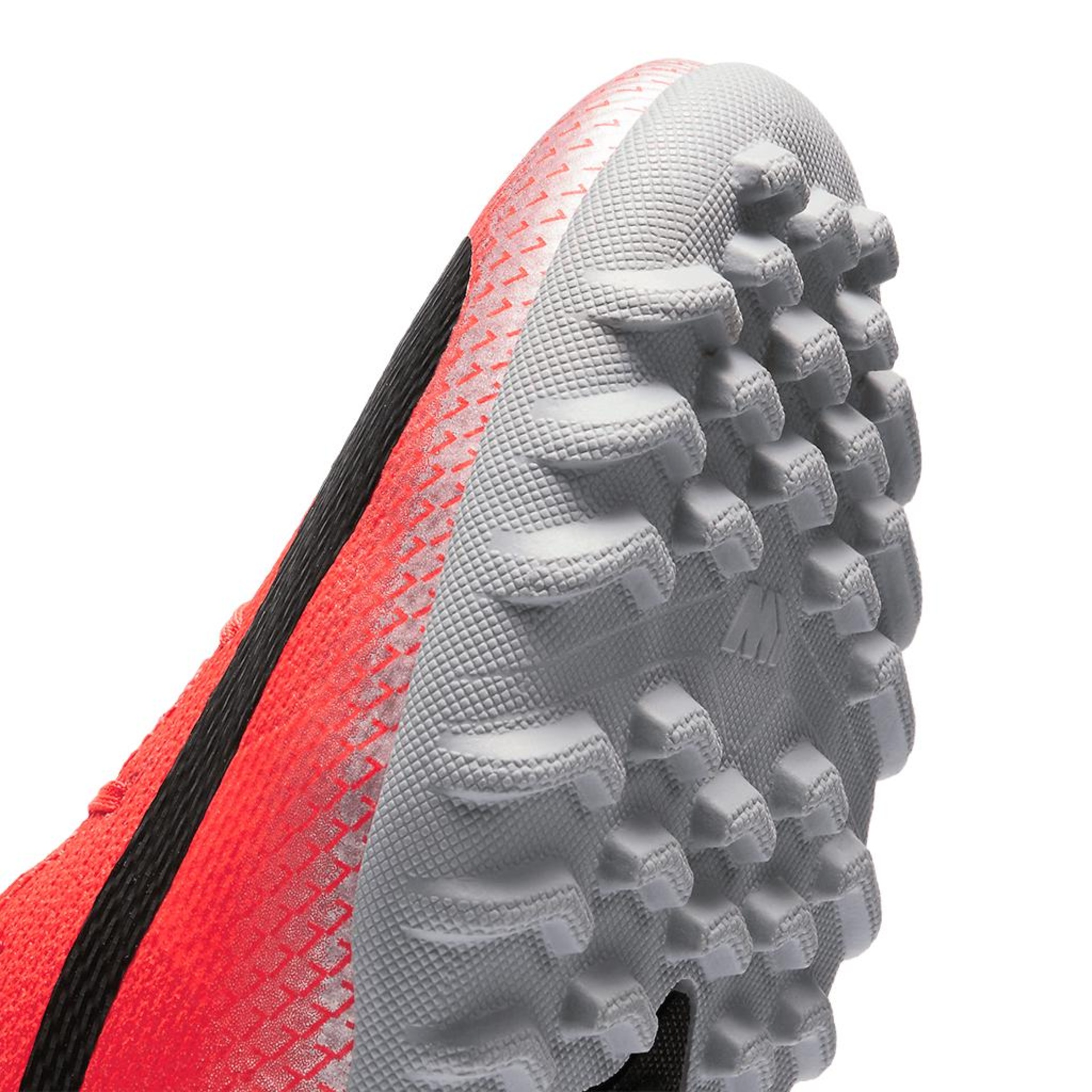 Chuteira Nike Mercurial Vapor XII Academy CR7 Society - Foto 7