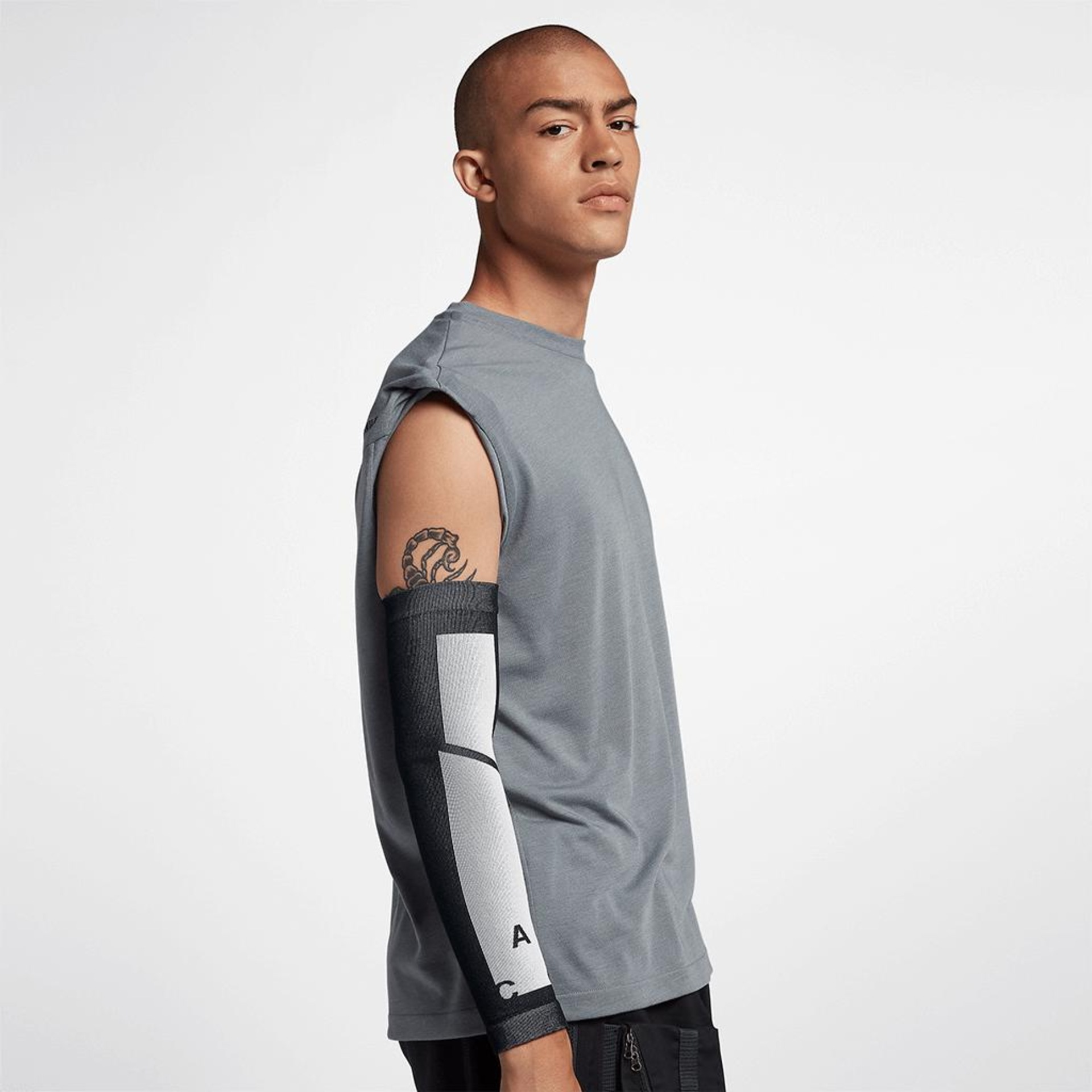 Manguito NikeLab X ACG Masculino - Foto 3