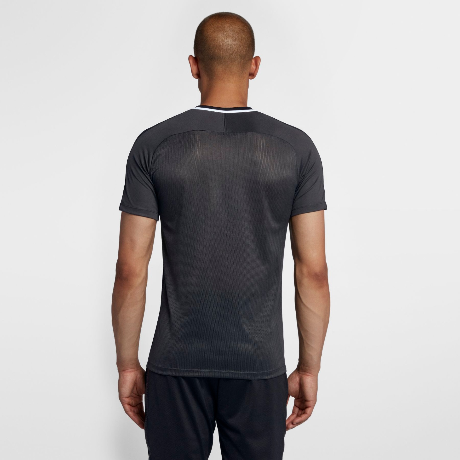 Camiseta Nike Dri-Fit Academy Masculina - Foto 2