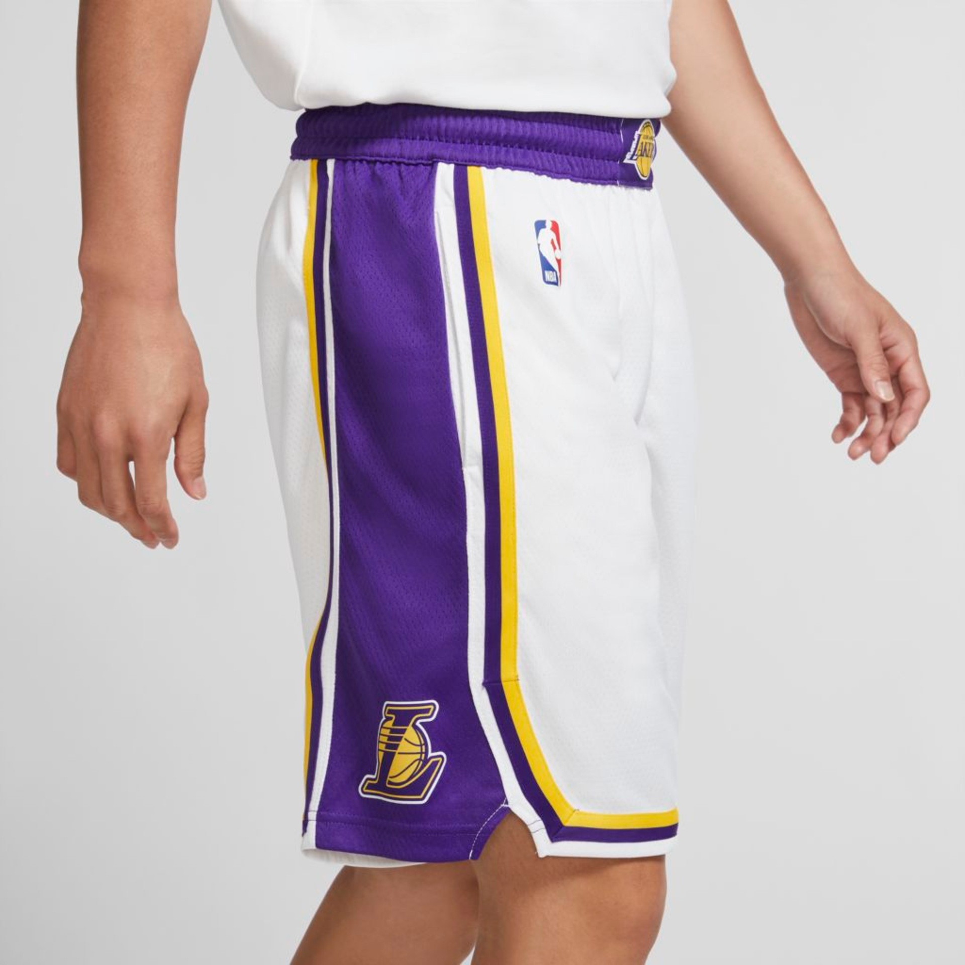 Shorts Nike Los Angeles Lakers Association Edition Swingman Masculino - Foto 6