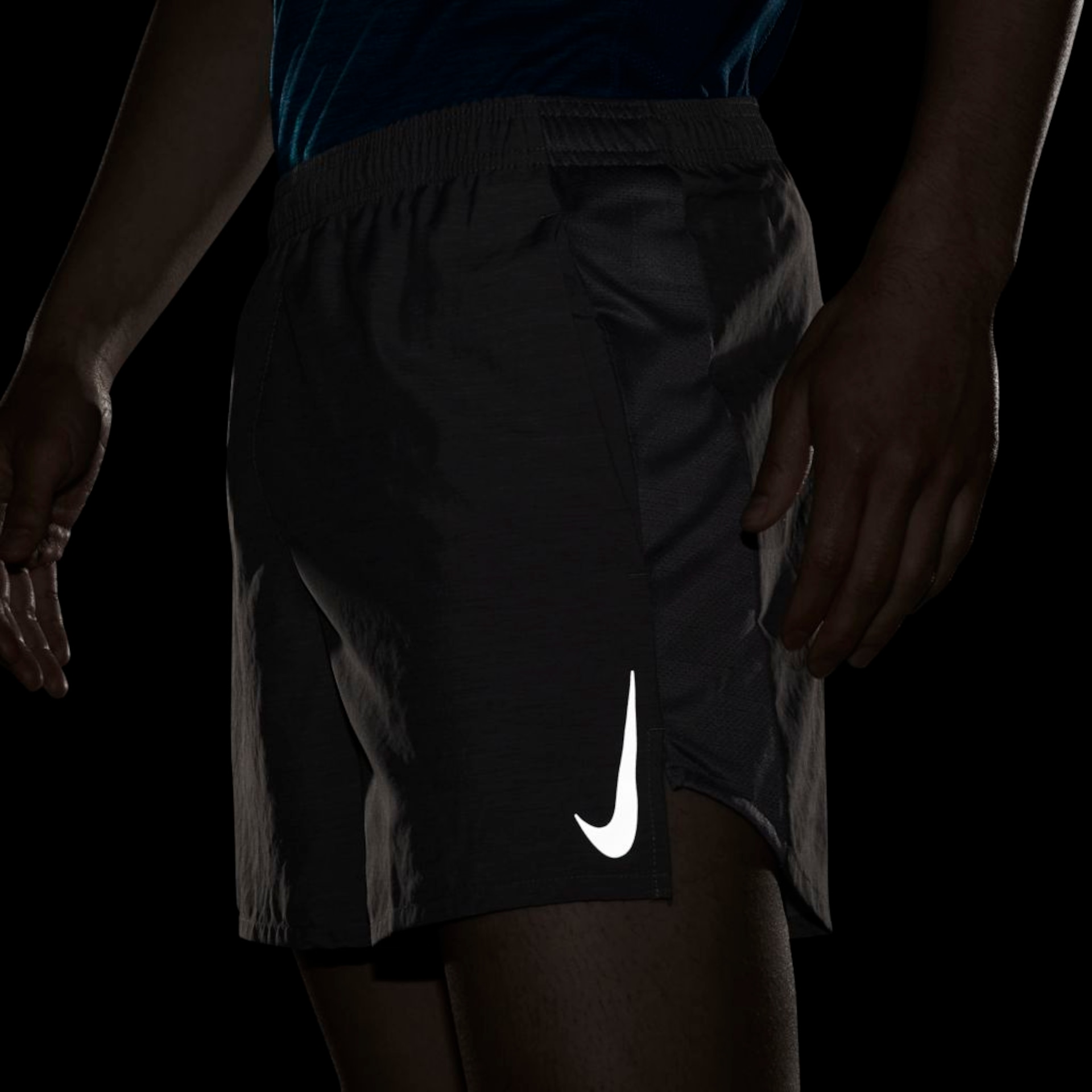 Shorts Nike Challenger Masculino - Foto 9