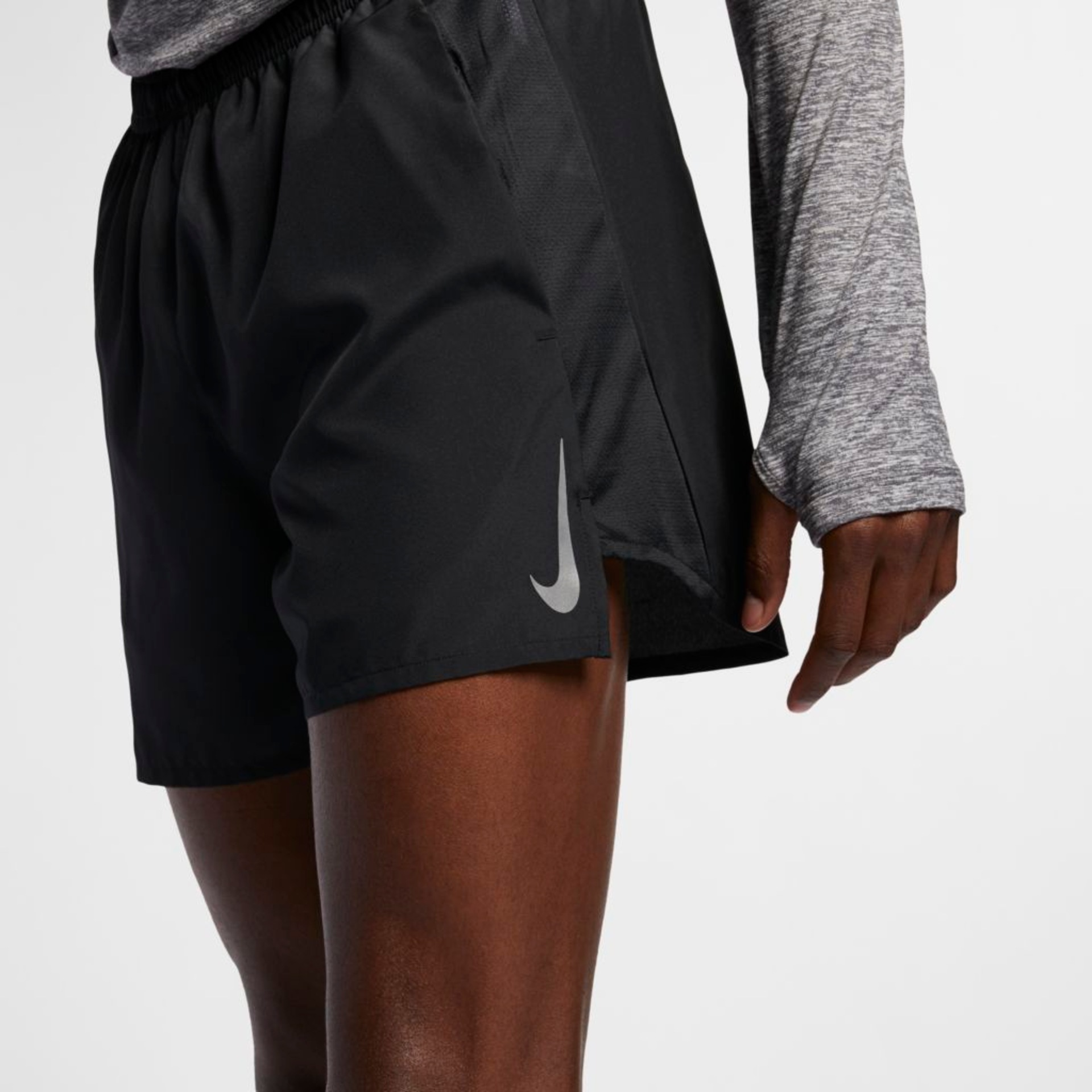 Shorts Nike Challenger Masculino - Foto 4