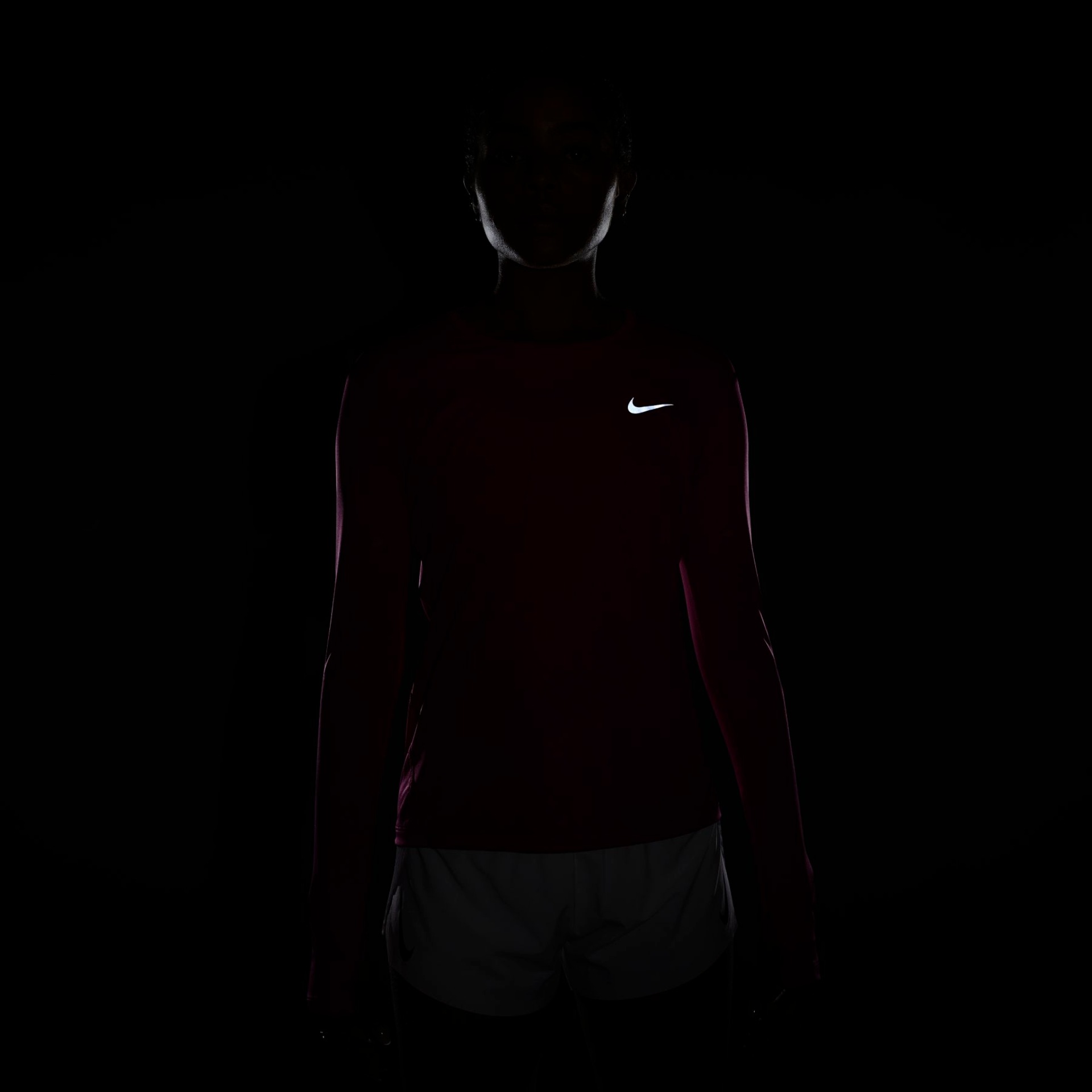 Camiseta Nike Miller Feminina - Foto 6