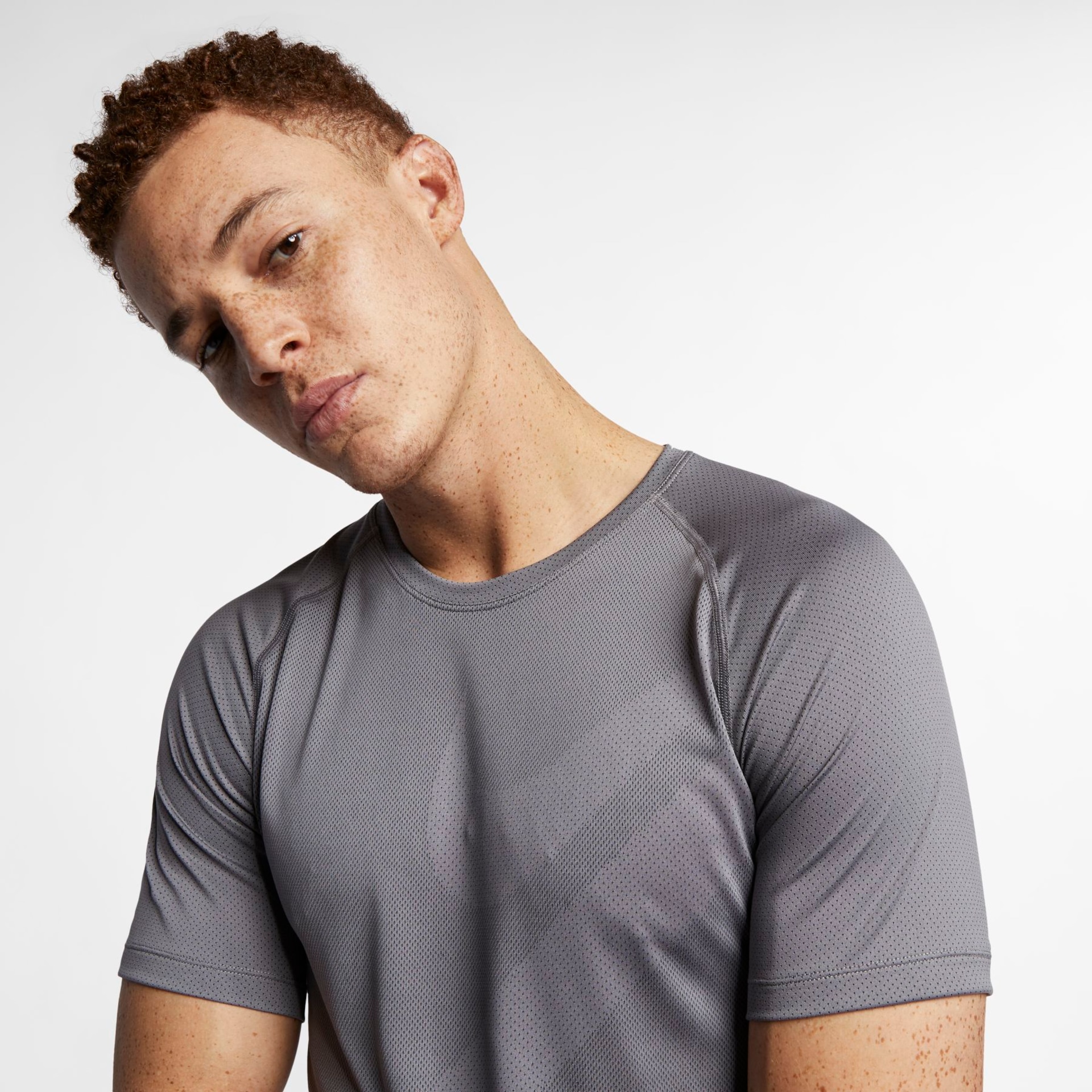 Camiseta Nike Pro Swoosh Masculina - Foto 3