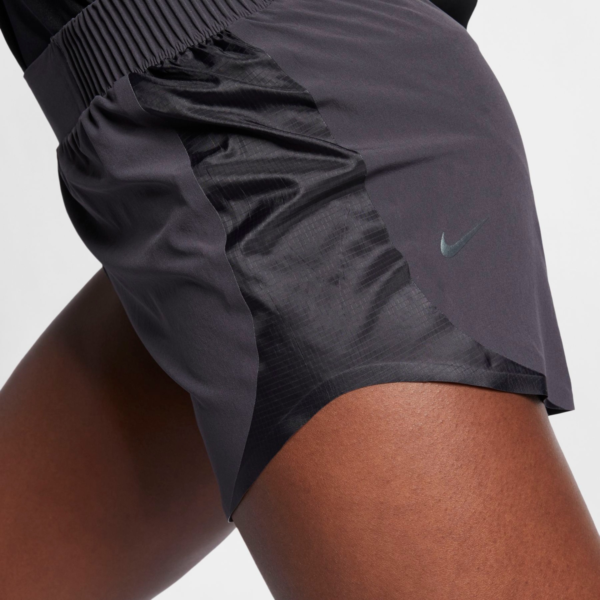 Shorts Nike Tech Pack Tempo Feminino - Foto 4
