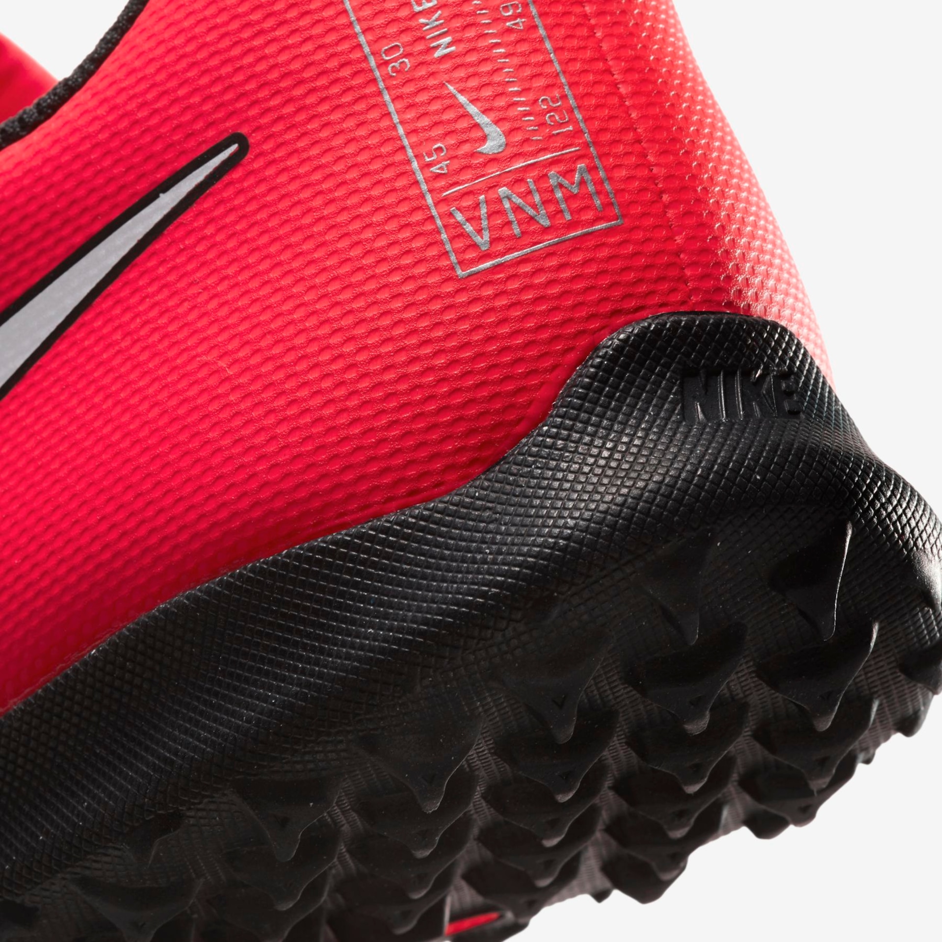 Chuteira Nike Phantom Venom Club Society - Foto 9