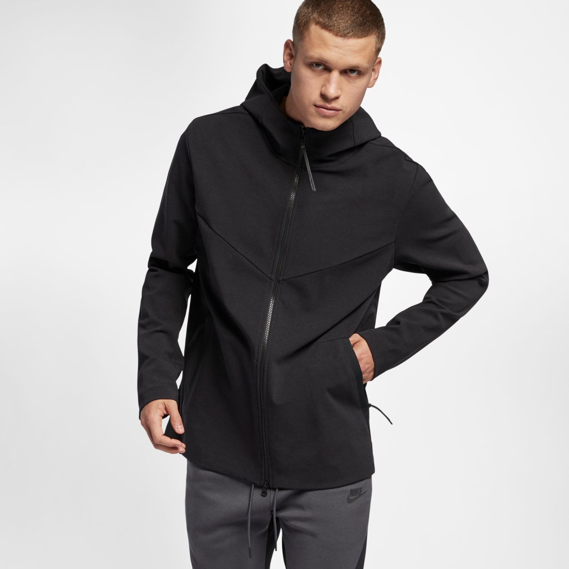 Jaqueta Nike Tech Pack Masculina - Foto 1