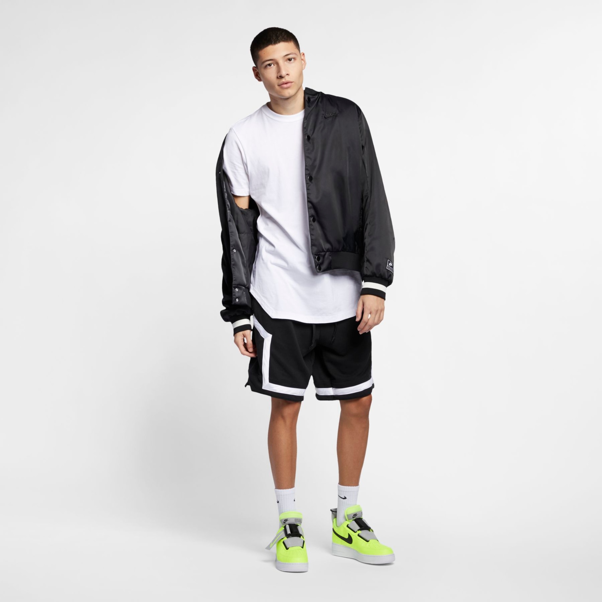 Jaqueta Nike Air Woven Masculina - Foto 2