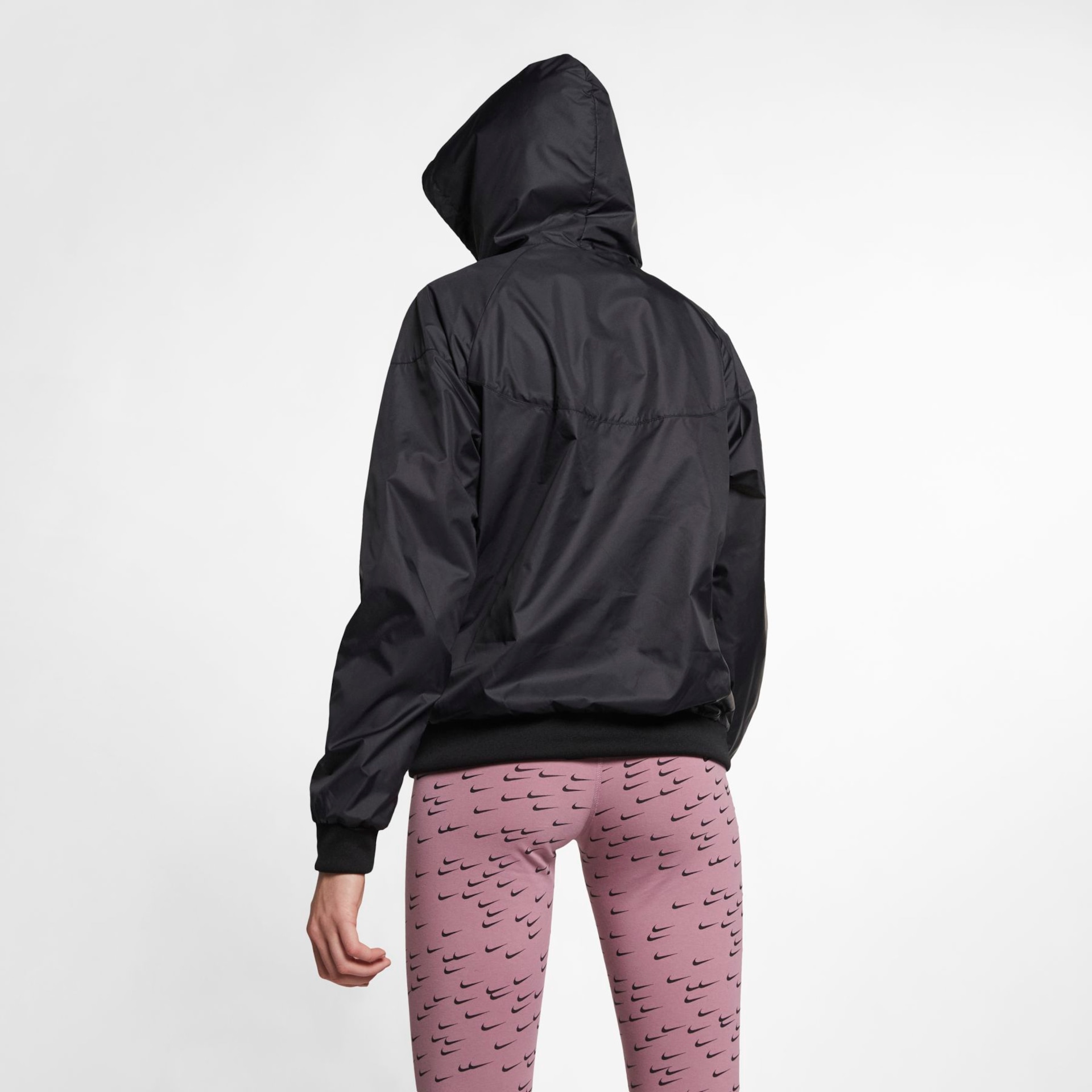 Jaqueta Nike Sportswear Windrunner Feminina - Foto 2