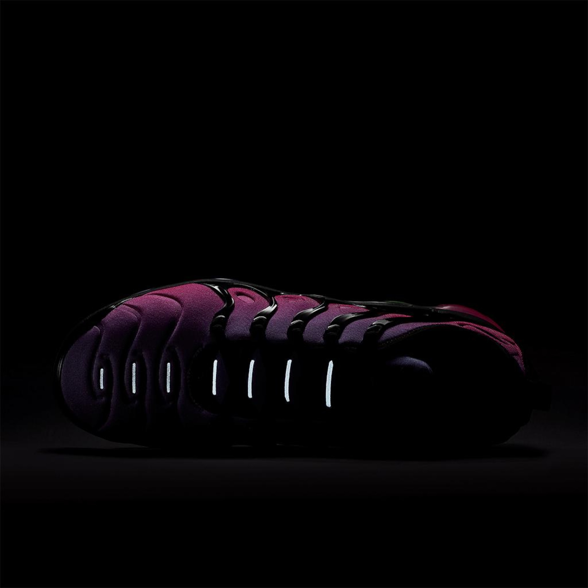 Tênis Nike Air VaporMax Plus Be True Masculino - Foto 7