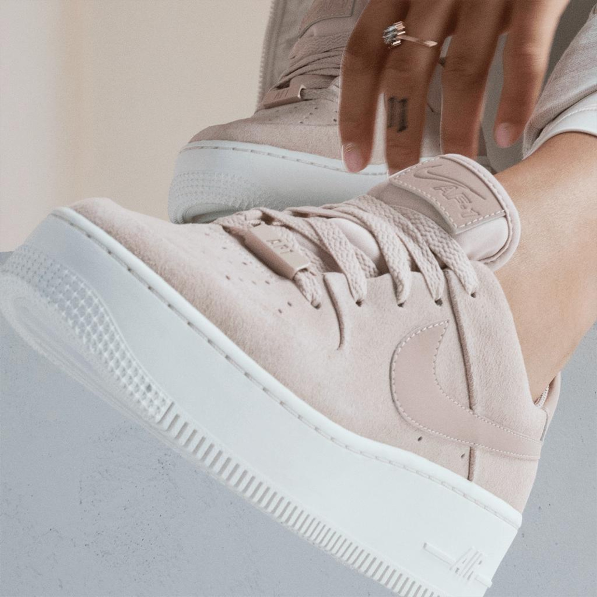 Tênis Nike Air Force 1 Sage Low Feminino - Foto 8